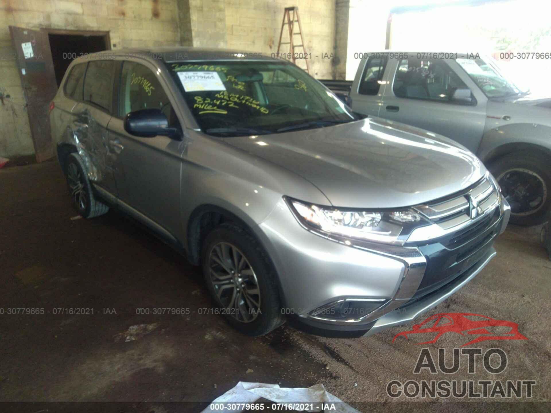 MITSUBISHI OUTLANDER 2018 - JA4AZ3A38JZ070857