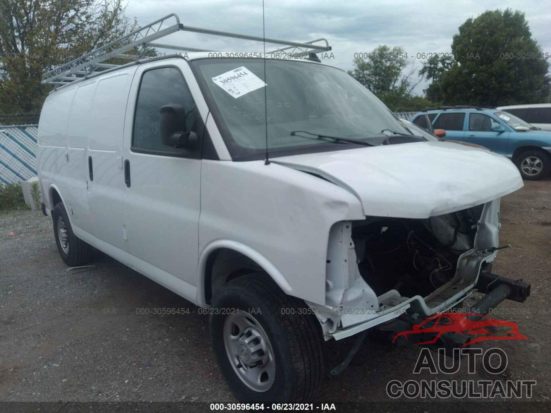 CHEVROLET EXPRESS CARGO VAN 2020 - 1GCZGGFG6L1125826