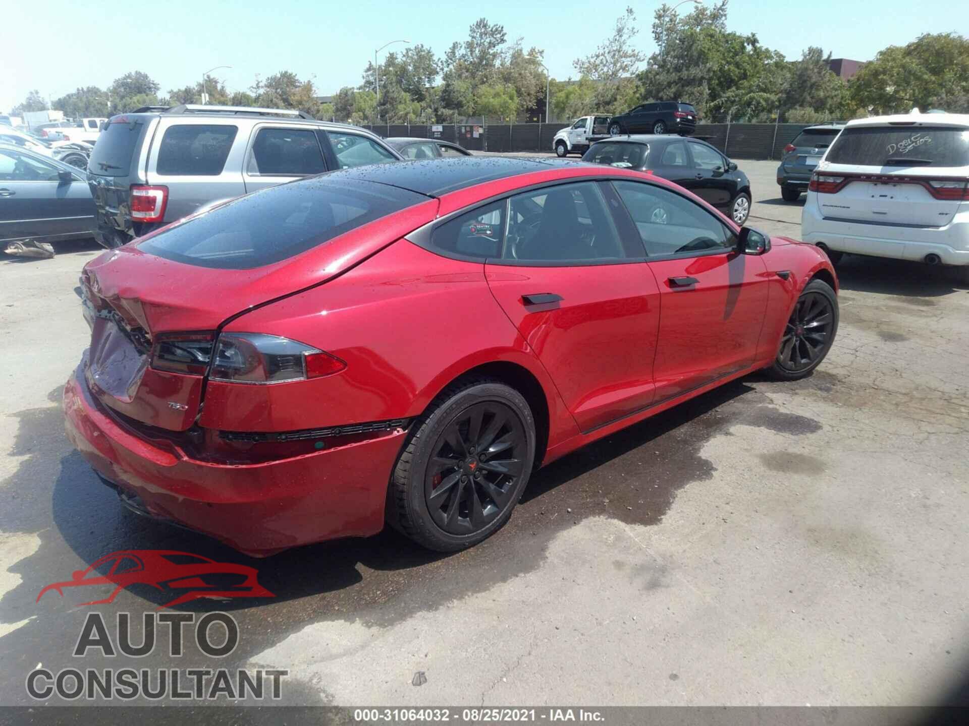 TESLA MODEL S 2017 - 5YJSA1E19HF202216