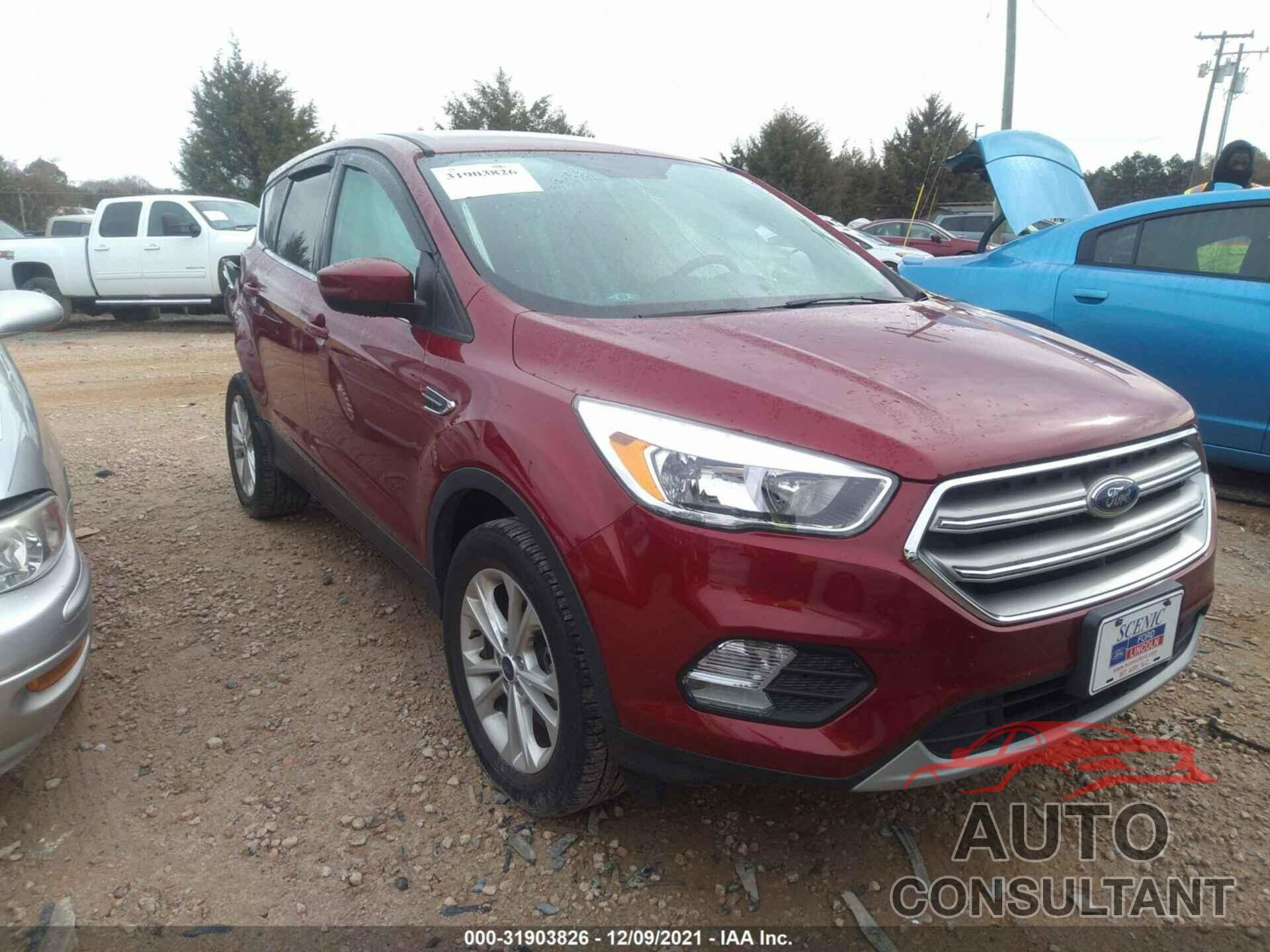 FORD ESCAPE 2017 - 1FMCU9GD4HUE00819