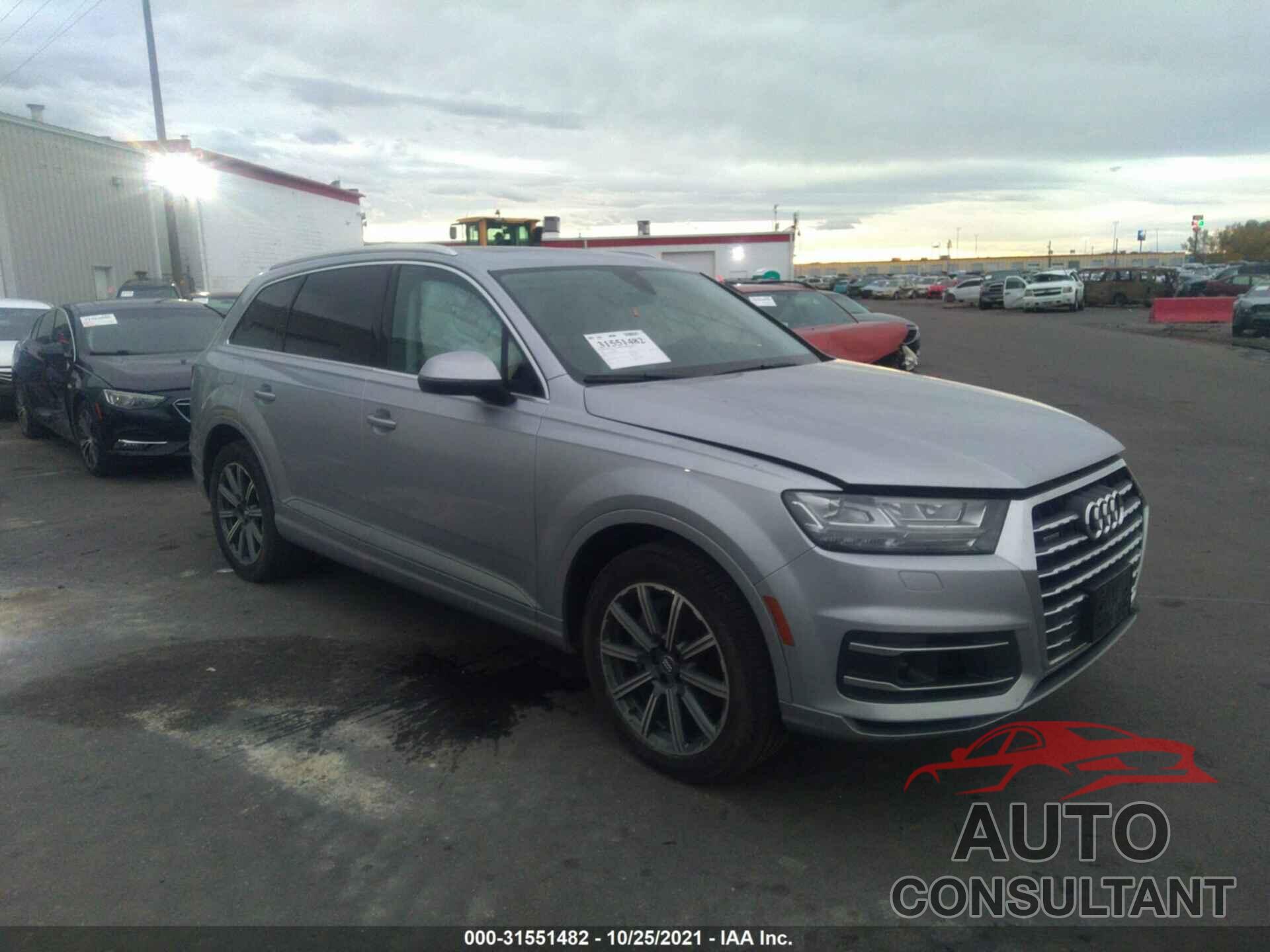 AUDI Q7 2018 - WA1VAAF73JD023872