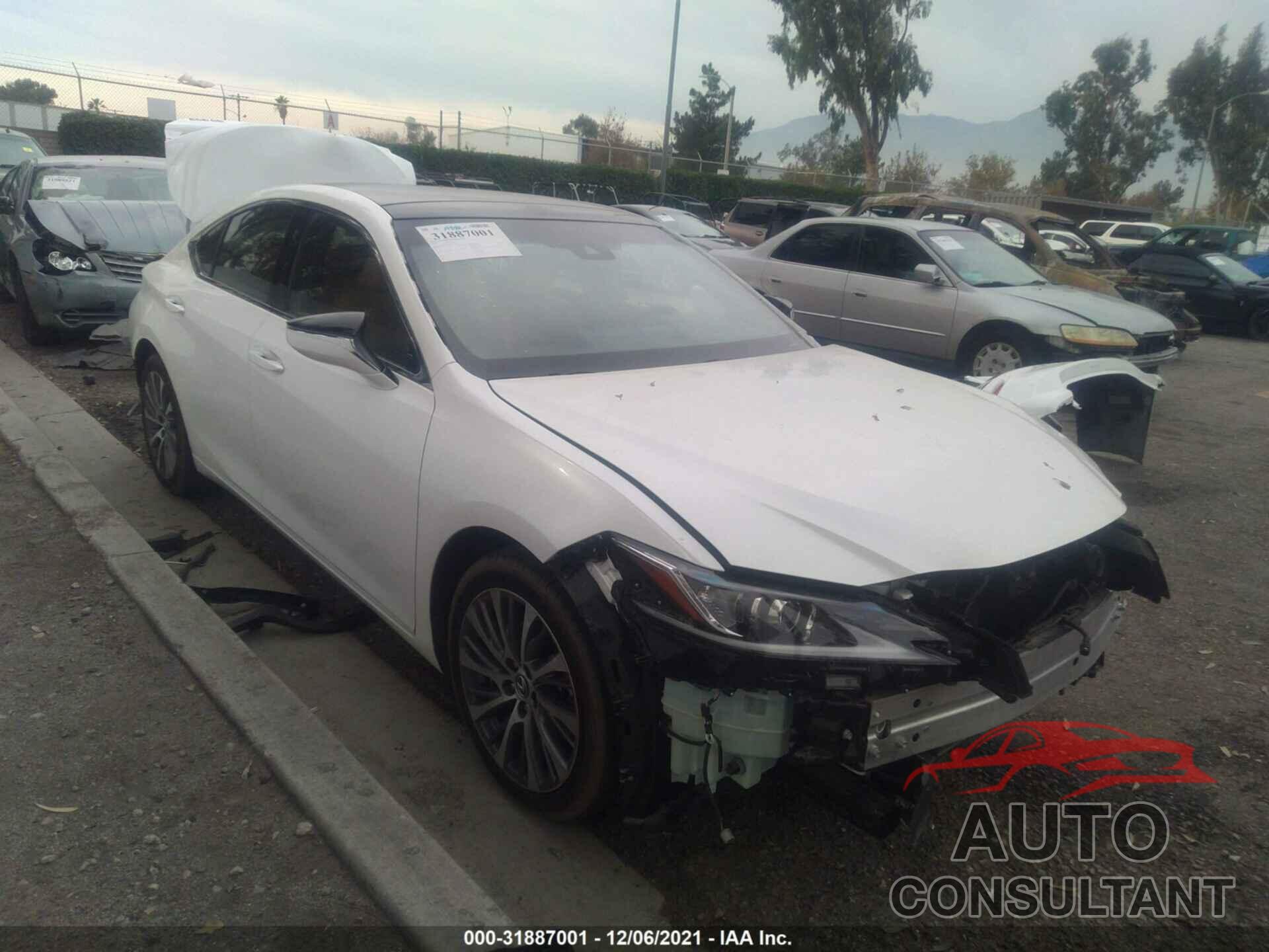 LEXUS ES 2019 - JTHBZ1B1XK2003620