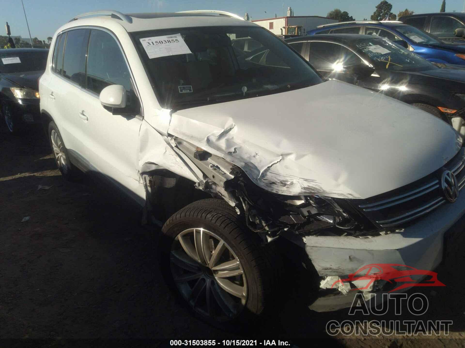 VOLKSWAGEN TIGUAN 2016 - WVGAV7AX9GW533137