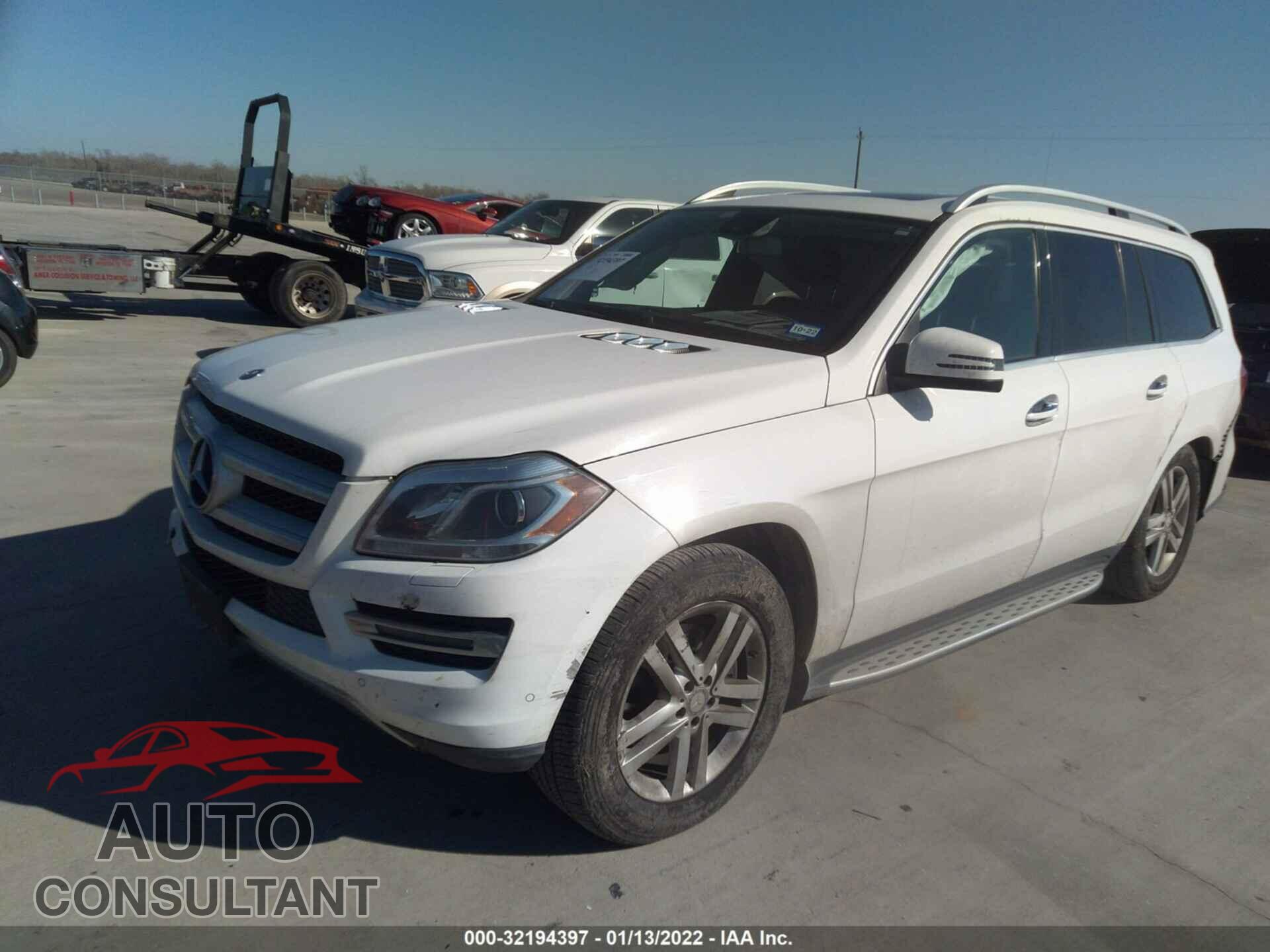 MERCEDES-BENZ GL 2016 - 4JGDF2EE5GA700287