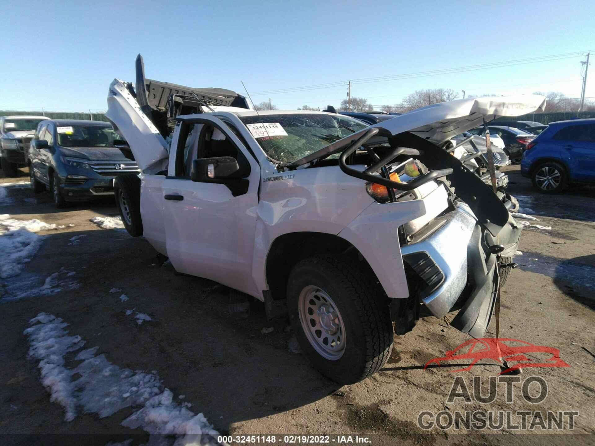 CHEVROLET SILVERADO 1500 2020 - 1GCUYAEF6LZ334224