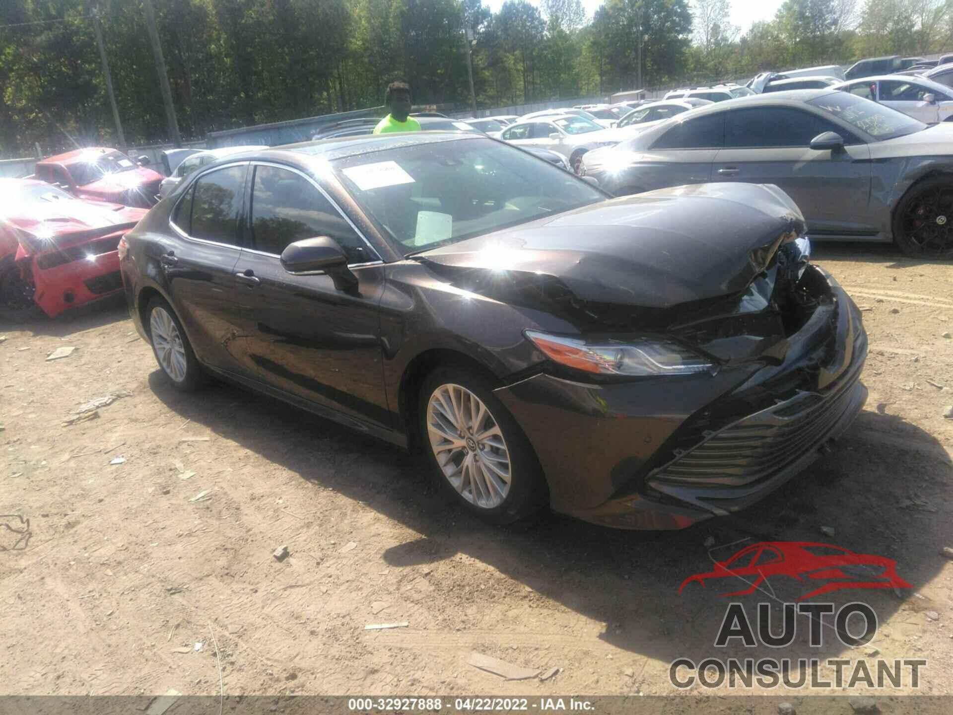 TOYOTA CAMRY 2018 - 4T1BZ1HK2JU004308