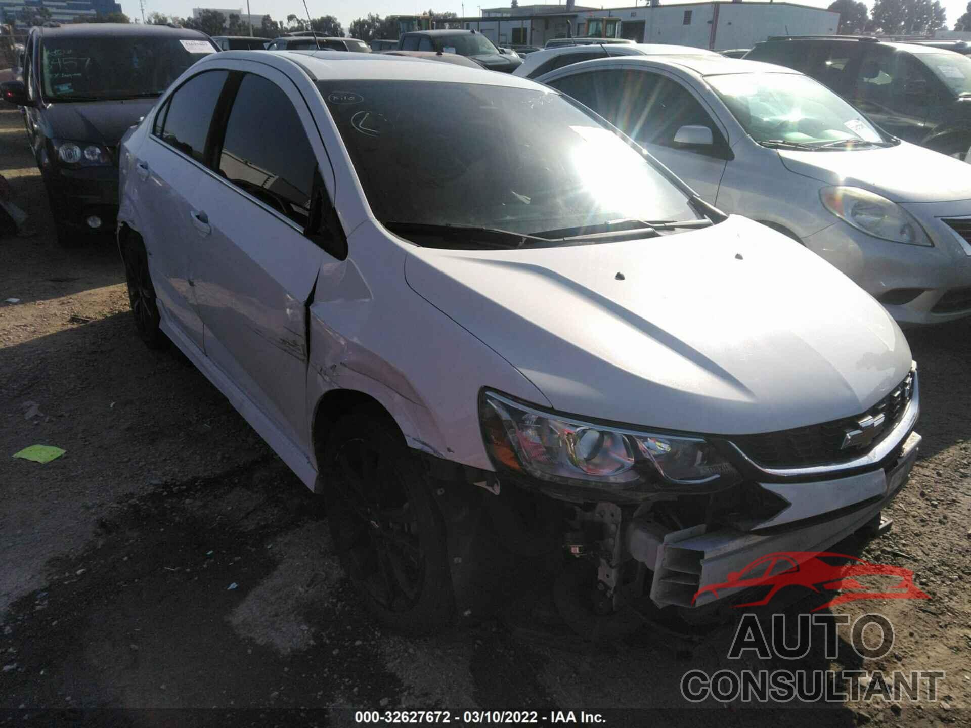 CHEVROLET SONIC 2017 - 1G1JF5SB4H4111825