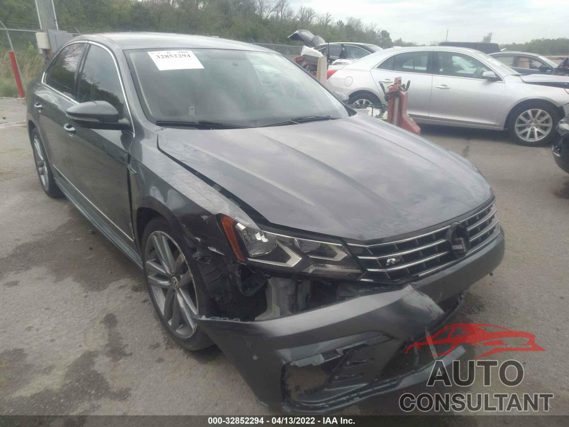 VOLKSWAGEN PASSAT 2017 - 1VWDT7A35HC036168