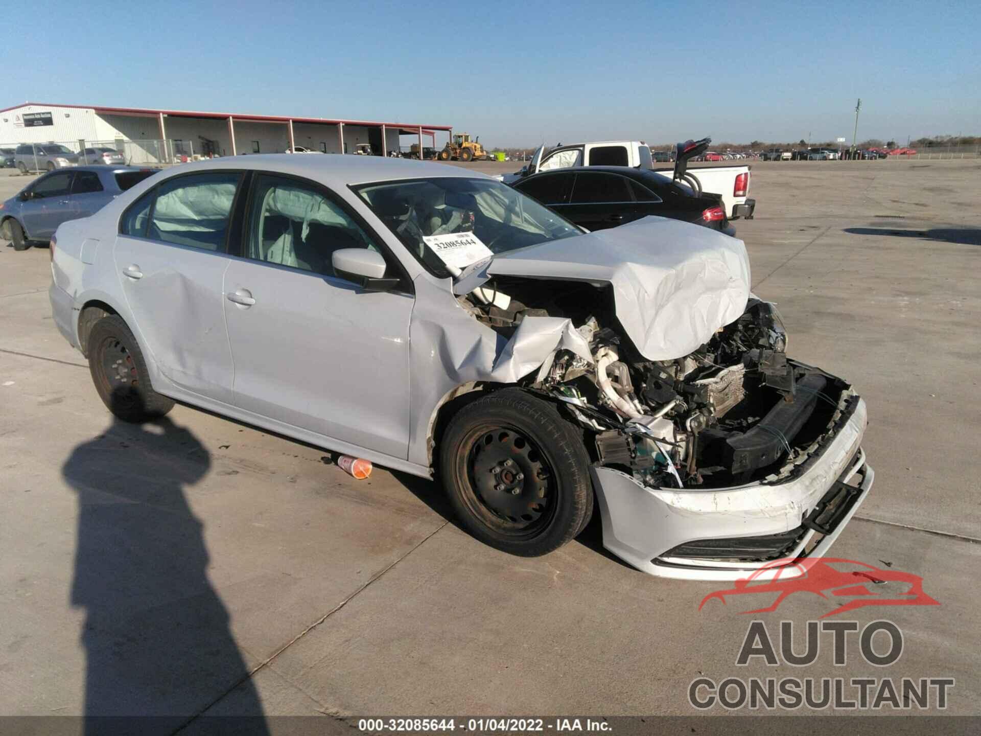 VOLKSWAGEN JETTA 2017 - 3VW2B7AJ4HM252682