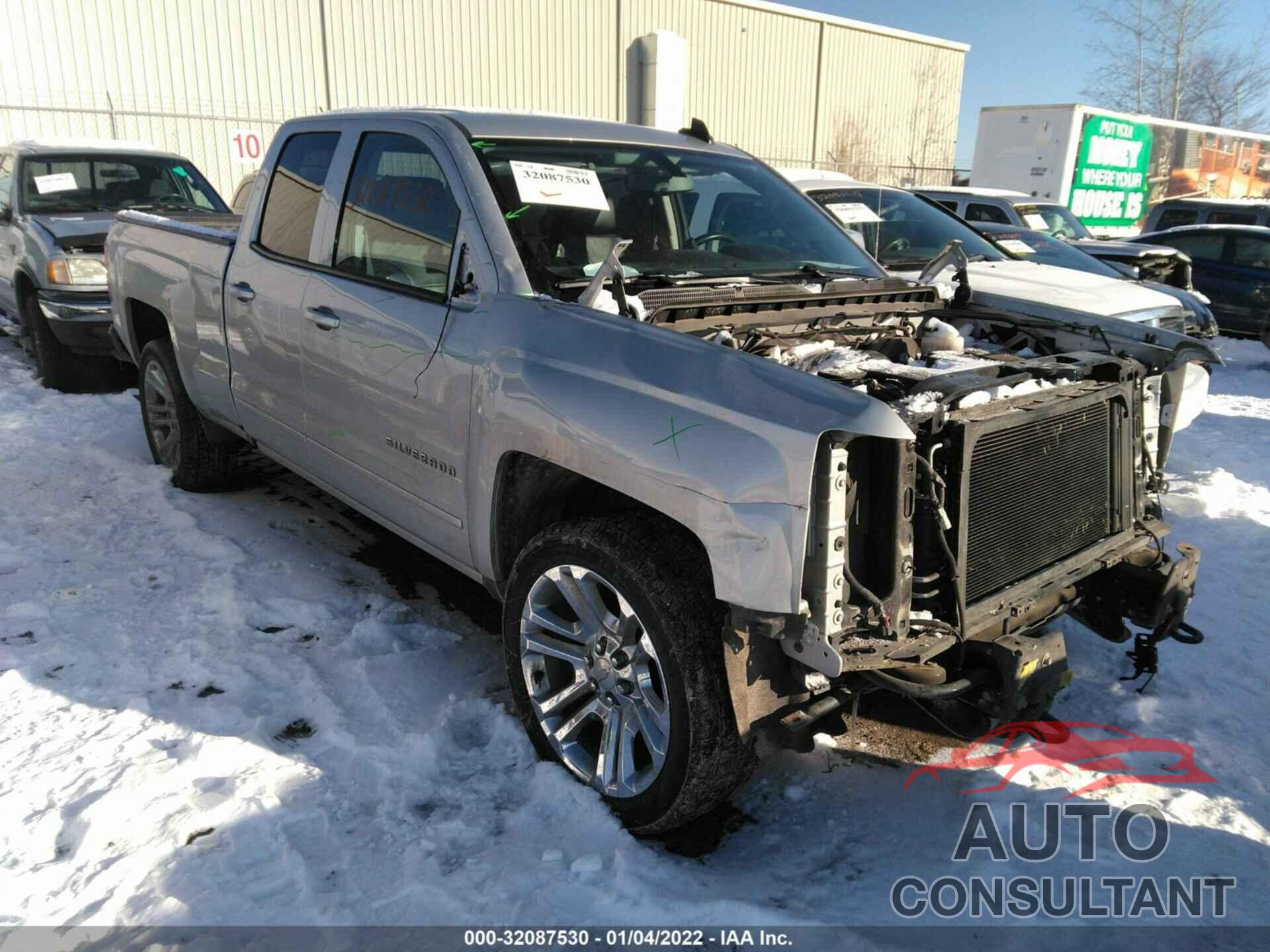 CHEVROLET SILVERADO 1500 2017 - 1GCVKREC3HZ102942