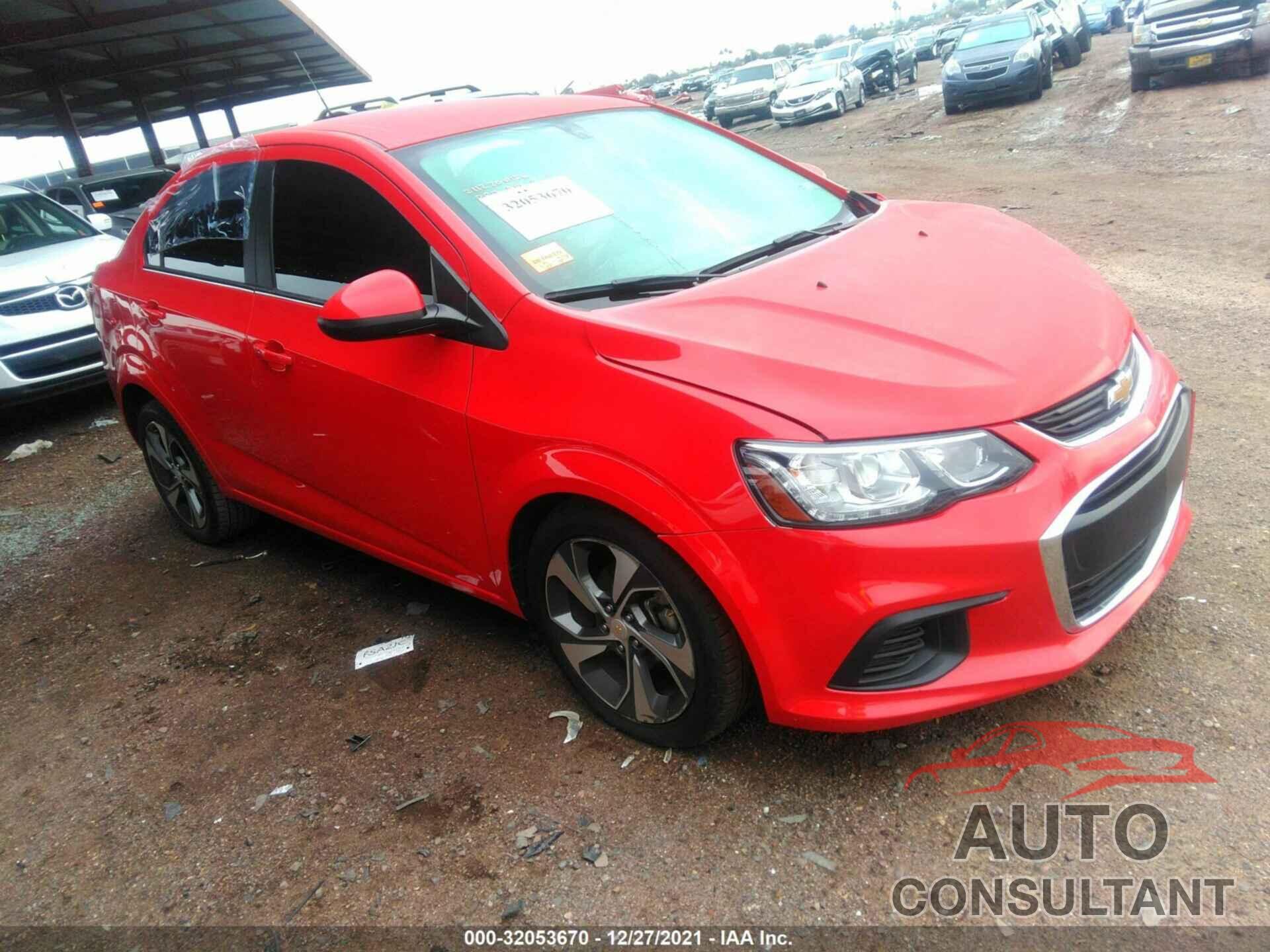 CHEVROLET SONIC 2018 - 1G1JF5SB0J4104666