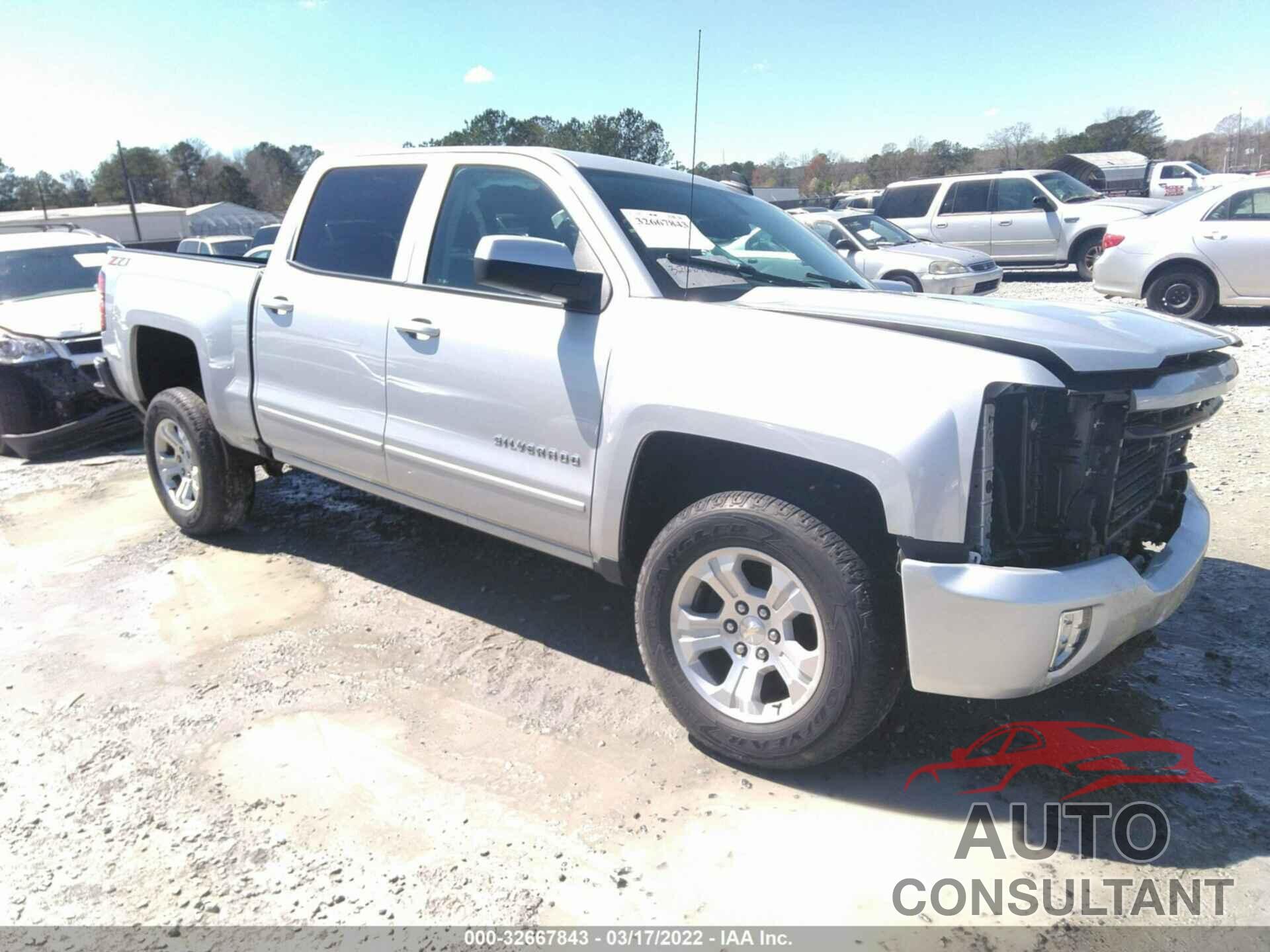 CHEVROLET SILVERADO 1500 2018 - 3GCUKREC2JG344820