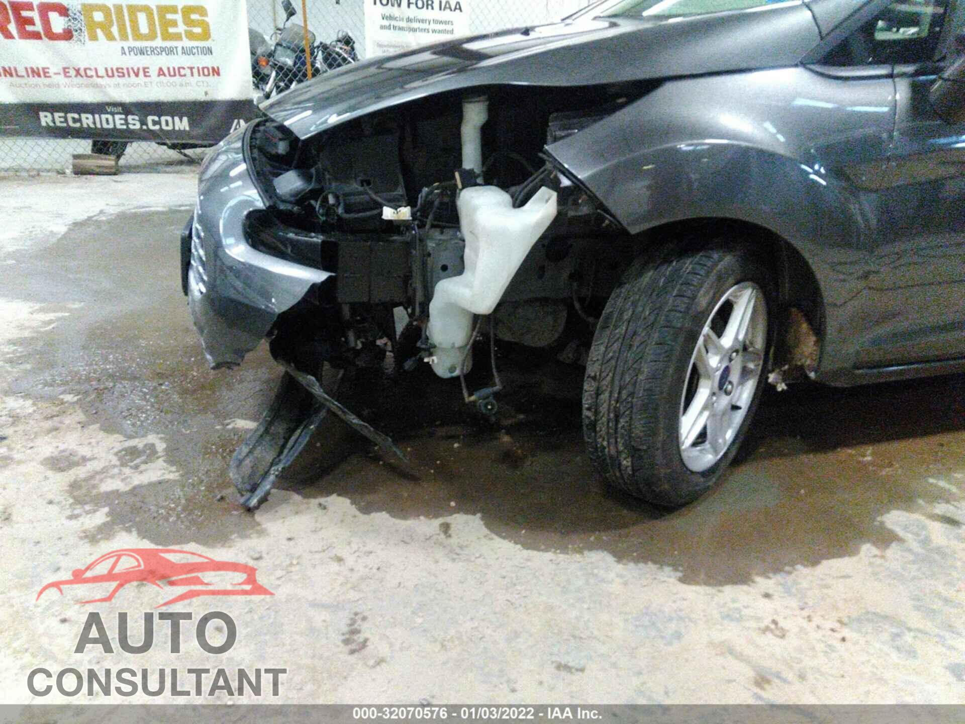 FORD FIESTA 2017 - 3FADP4EJ9HM118827