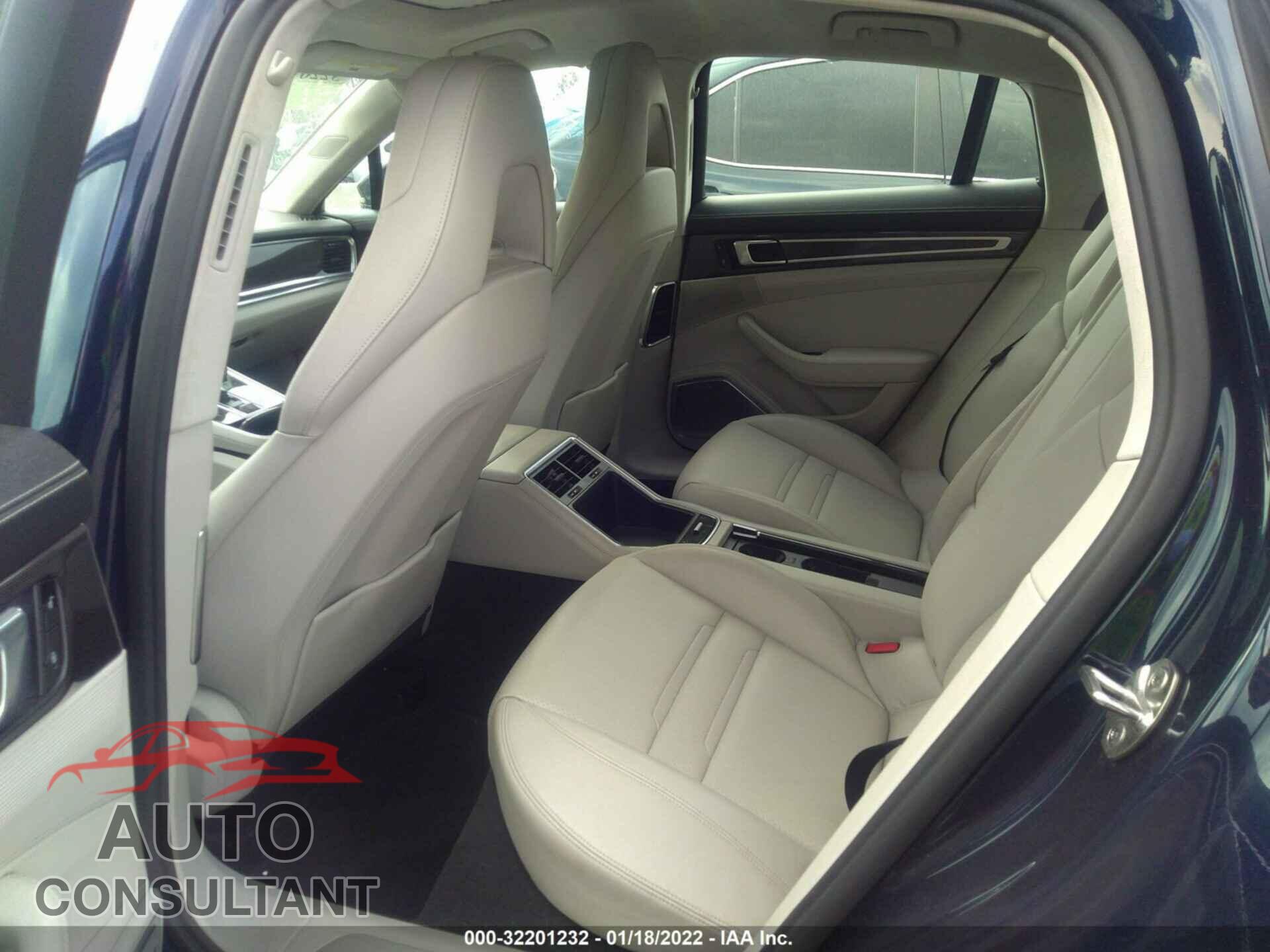PORSCHE PANAMERA 2017 - WP0AF2A79HL150967