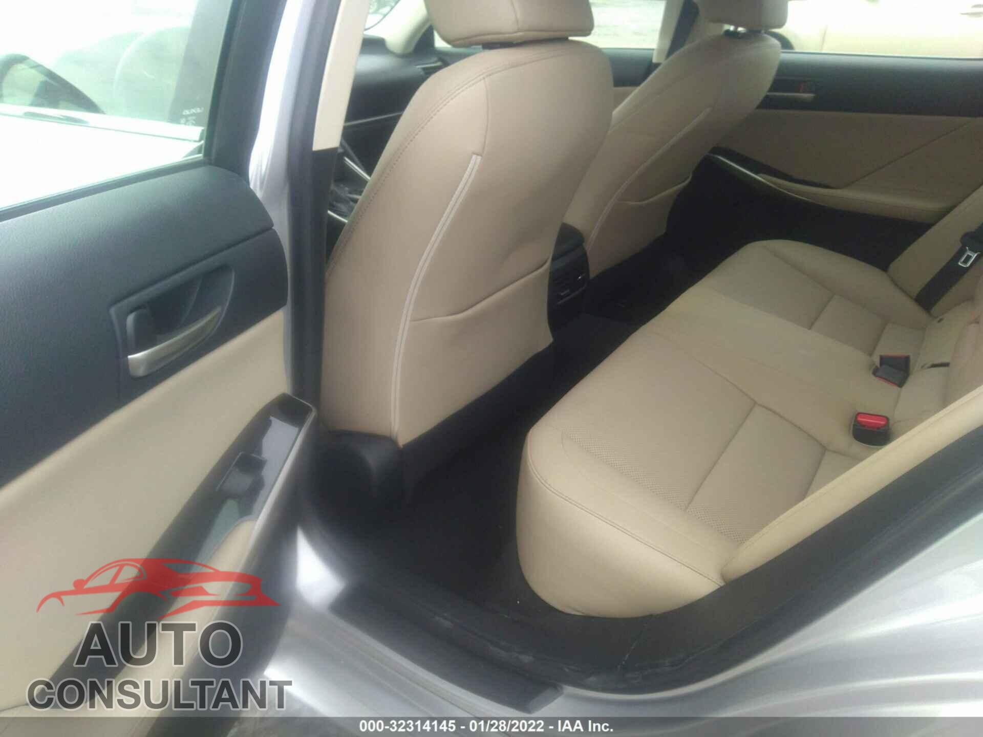 LEXUS IS 2020 - JTHDA1D2XL5101536
