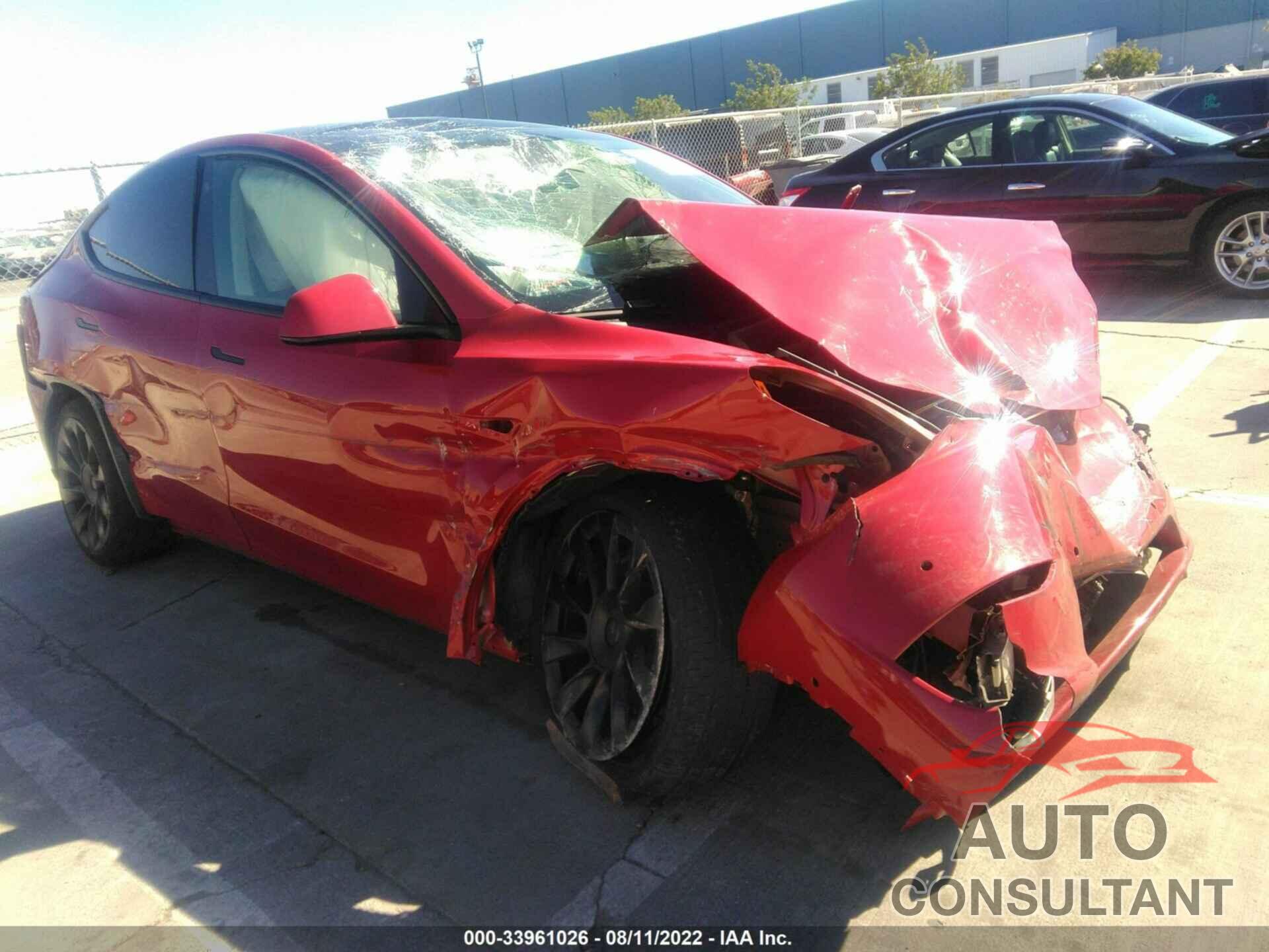 TESLA MODEL Y 2021 - 5YJYGDEE6MF140071