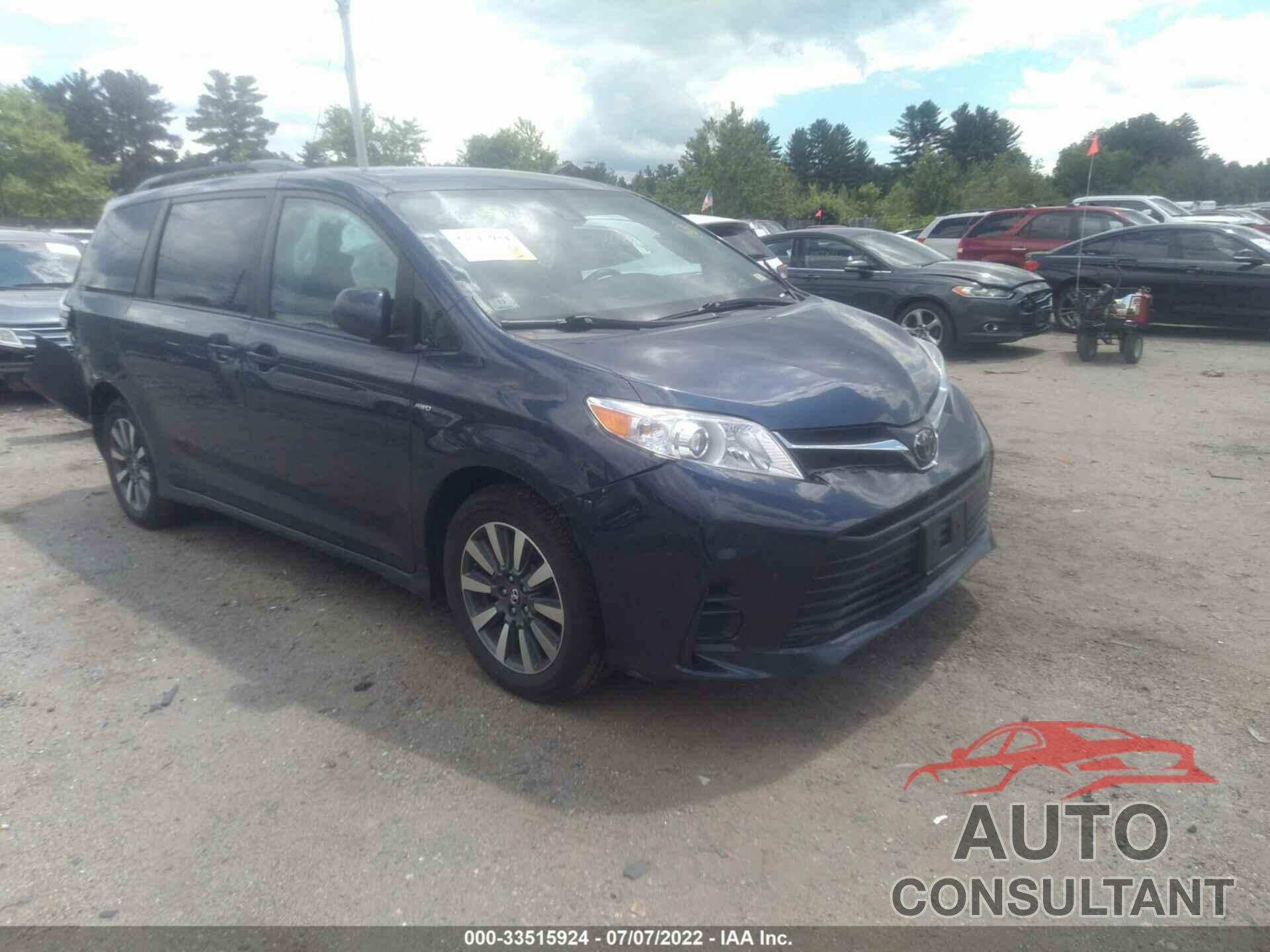 TOYOTA SIENNA 2018 - 5TDJZ3DC5JS195172