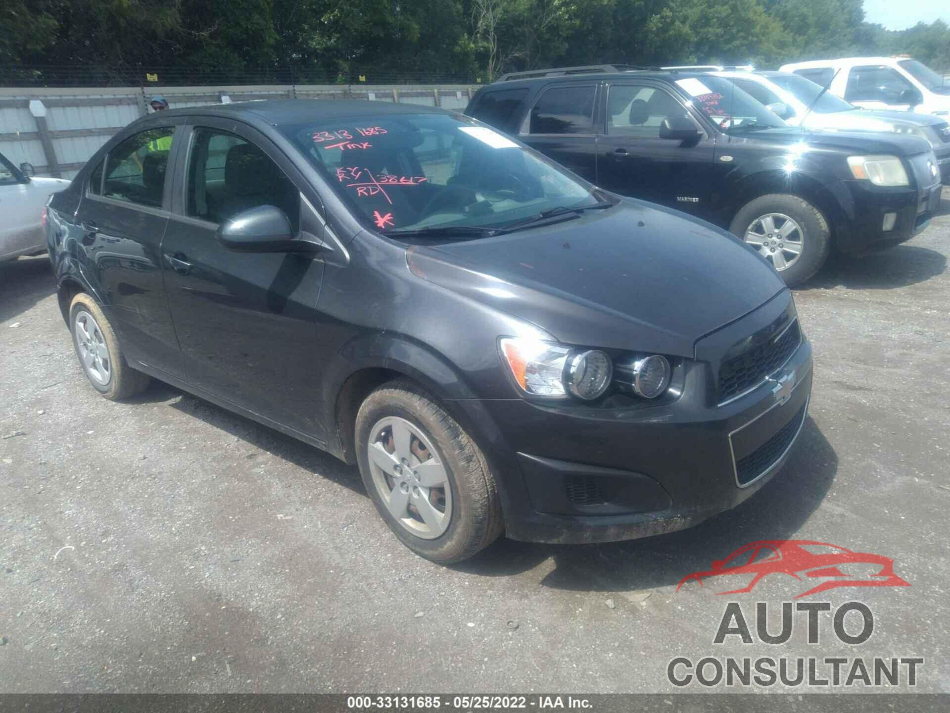 CHEVROLET SONIC 2016 - 1G1JA5SH5G4124374