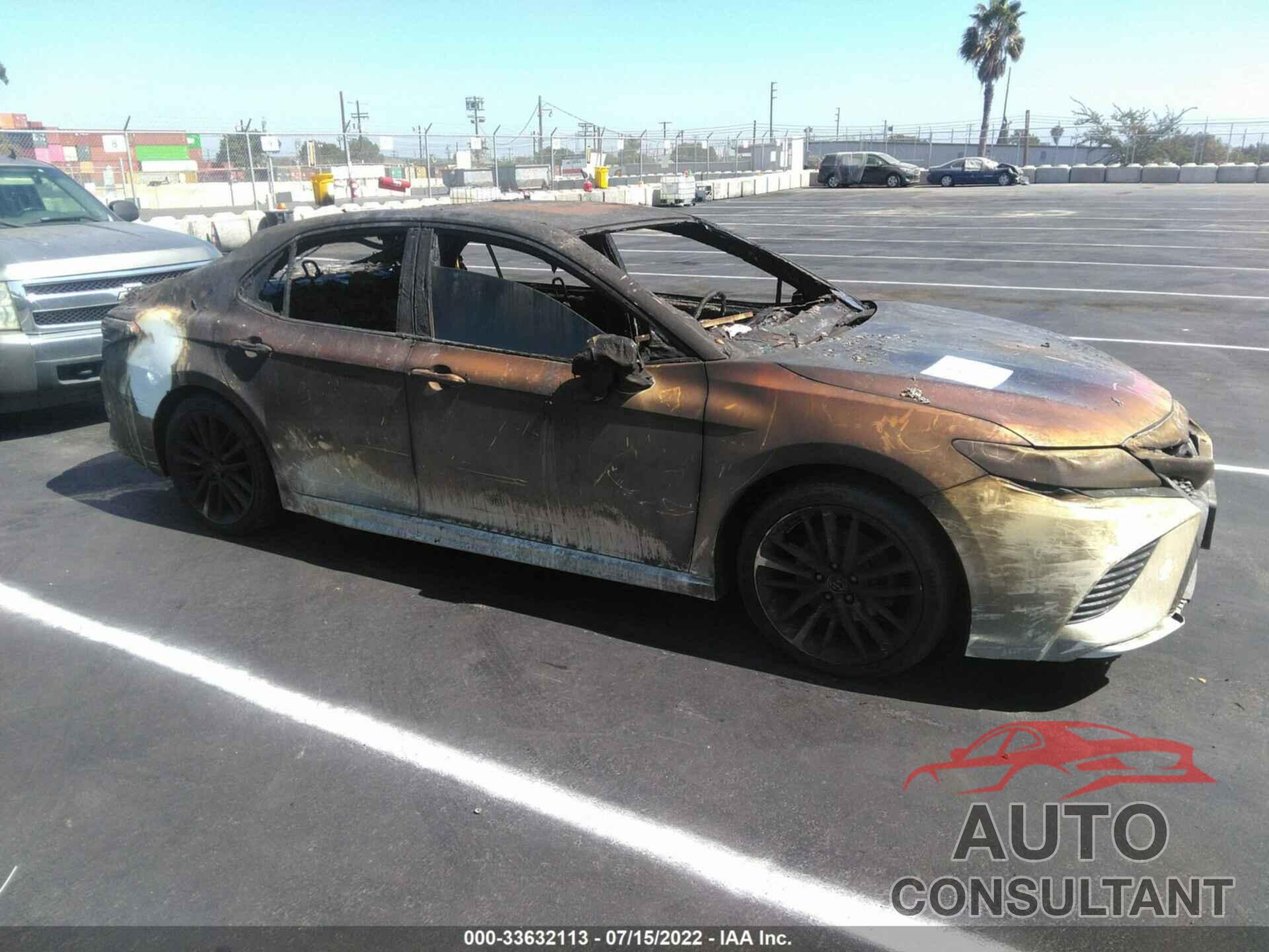 TOYOTA CAMRY 2019 - 4T1B61HK1KU211931
