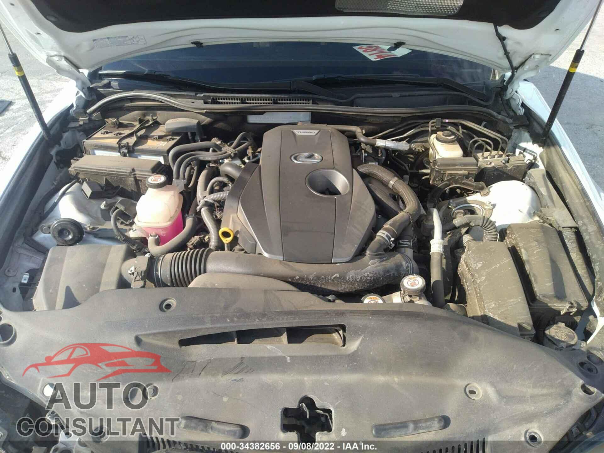 LEXUS IS 2018 - JTHBA1D22J5073221