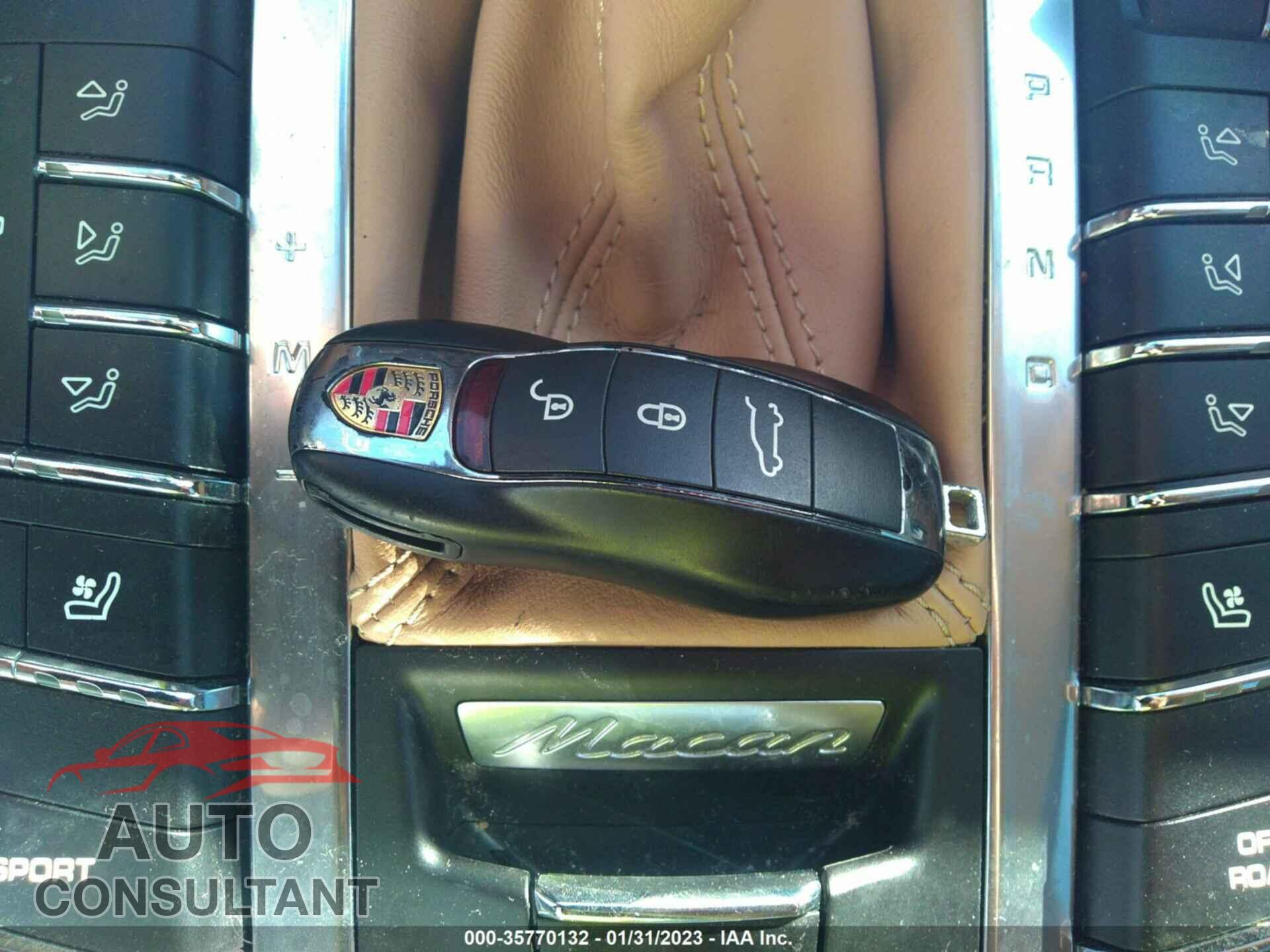 PORSCHE MACAN 2016 - WP1AB2A59GLB56792