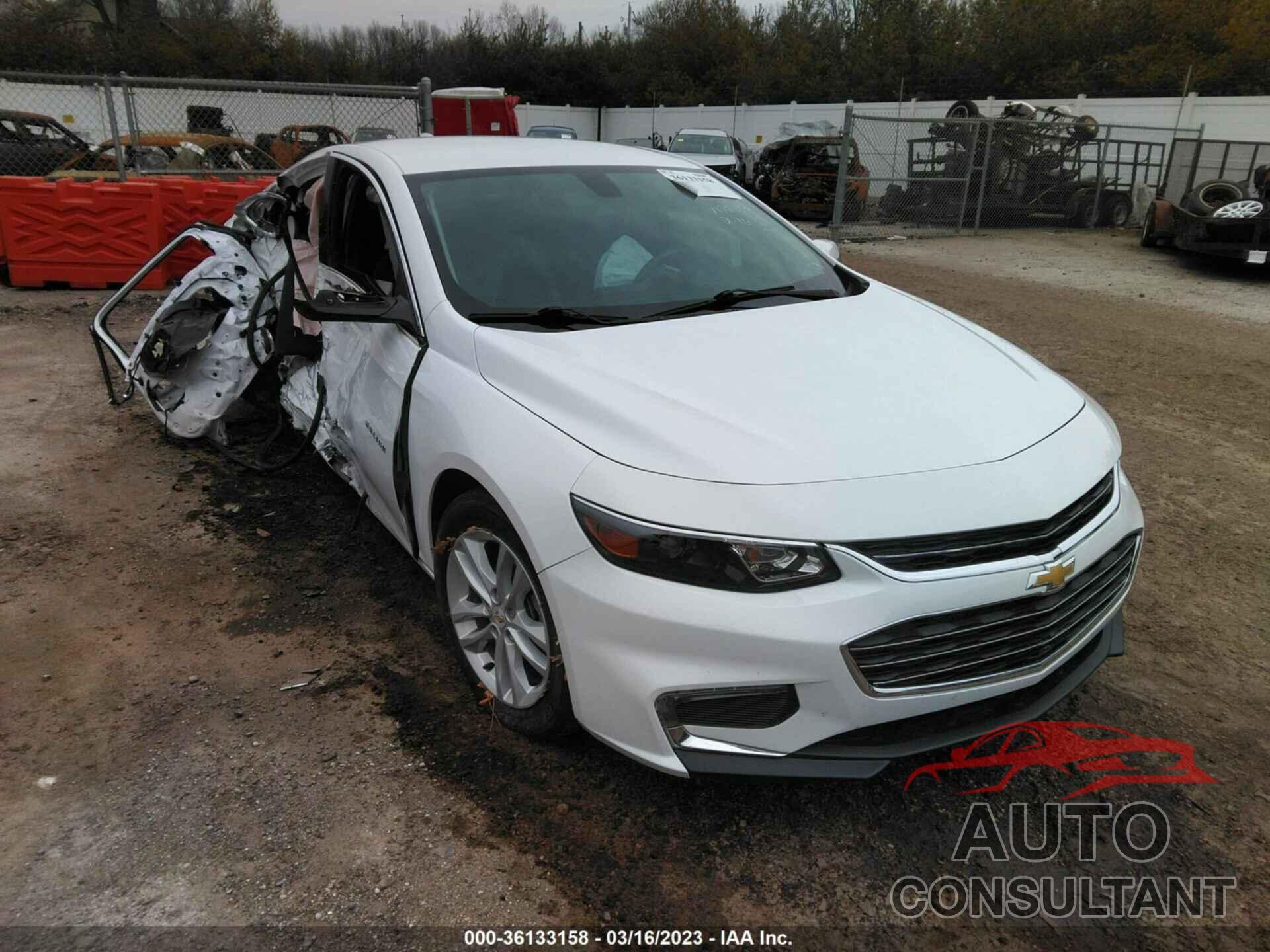 CHEVROLET MALIBU 2018 - 1G1ZD5ST5JF103857