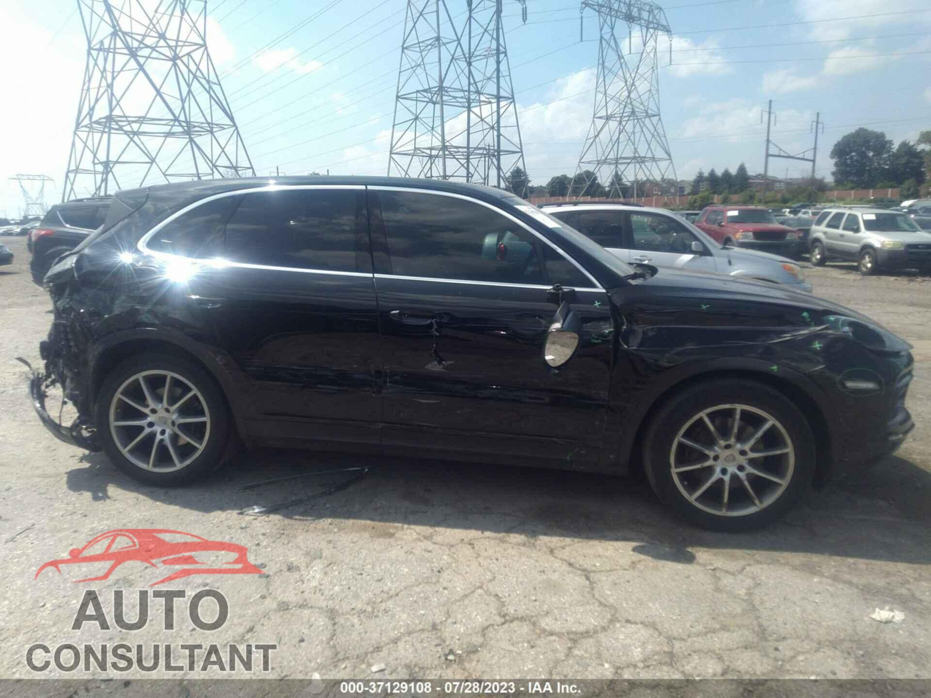 PORSCHE CAYENNE 2020 - WP1AA2AY2LDA09344