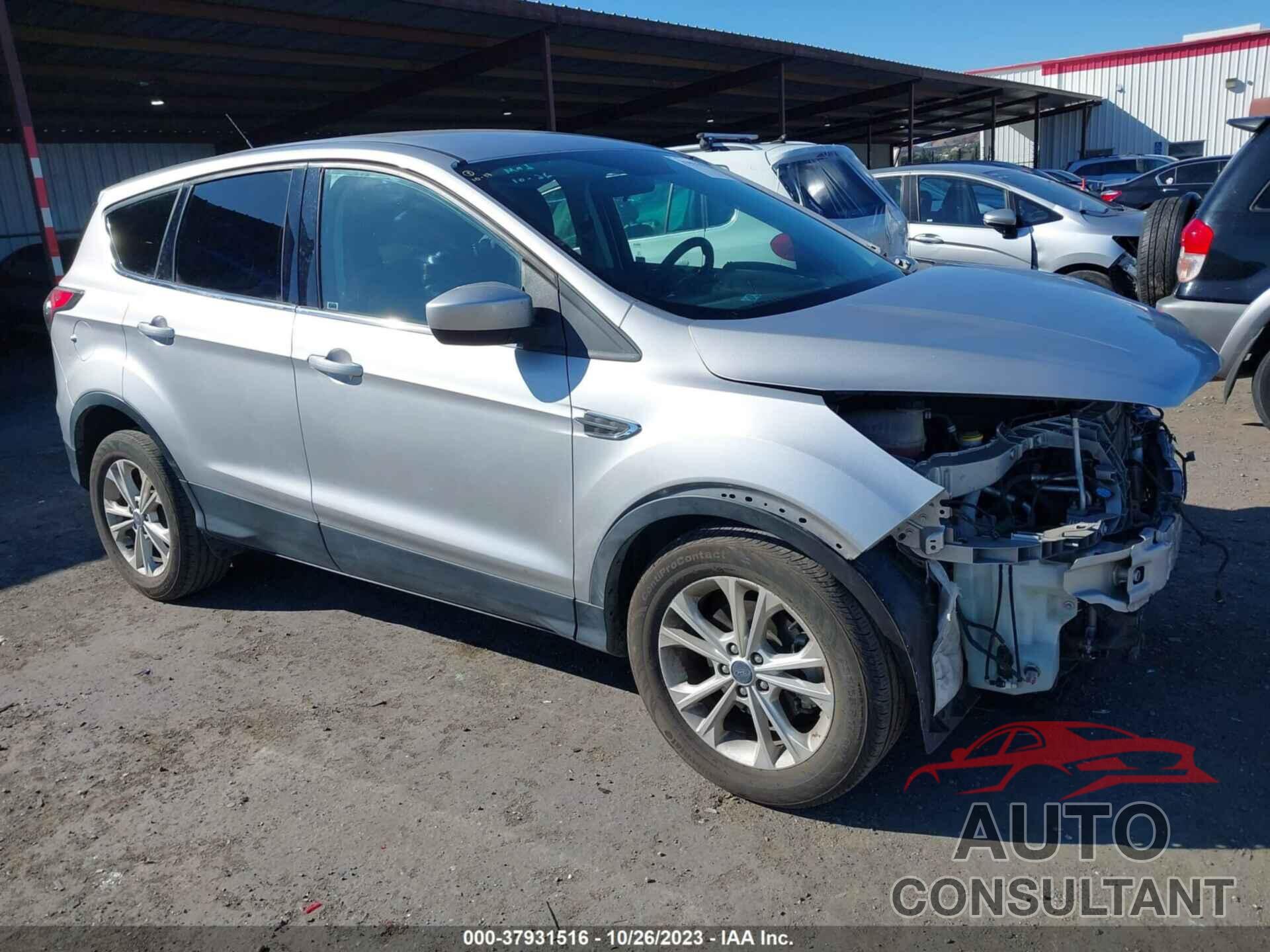 FORD ESCAPE 2017 - 1FMCU0GD8HUB44860