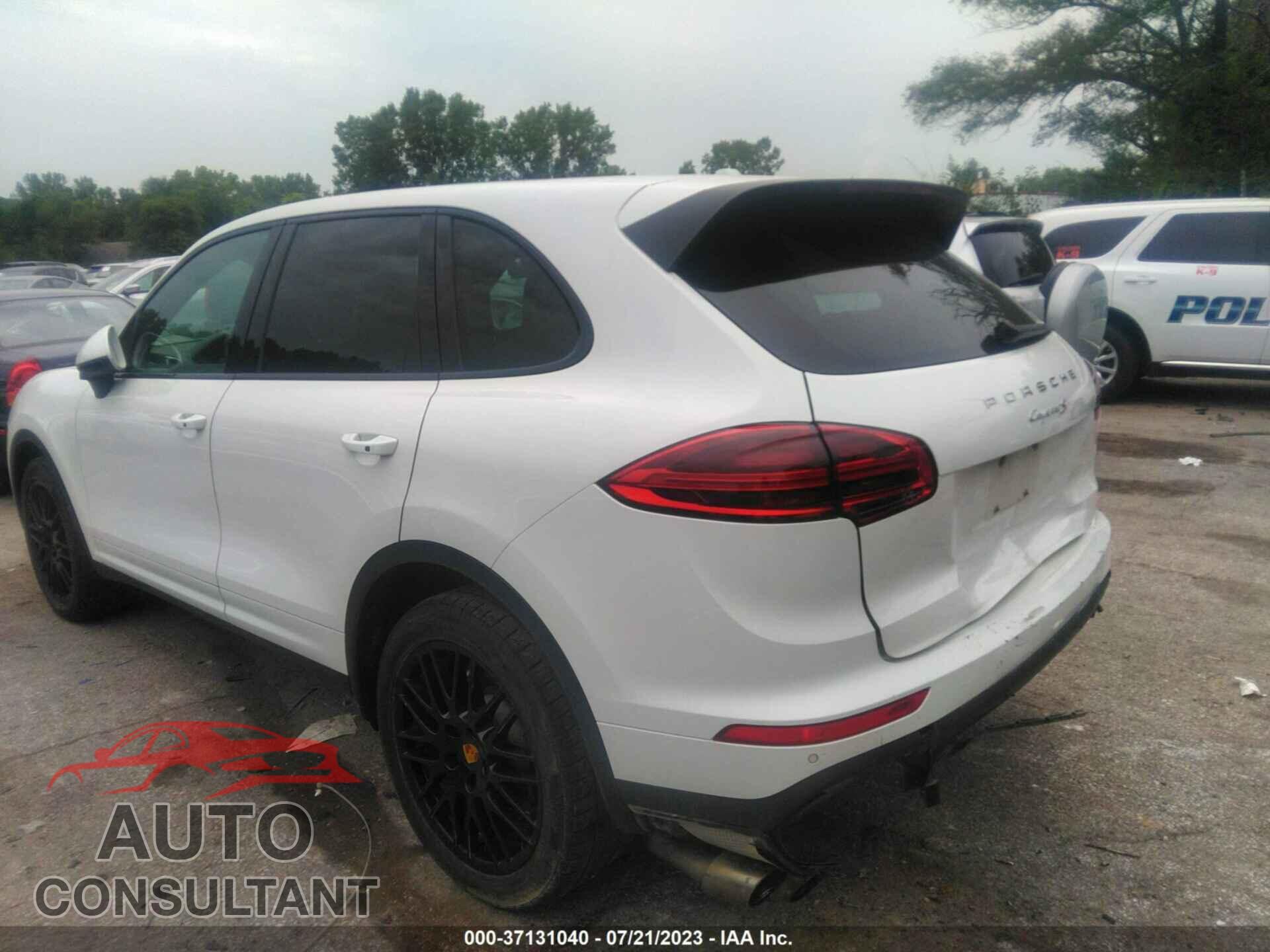 PORSCHE CAYENNE 2017 - WP1AB2A25HLA53067