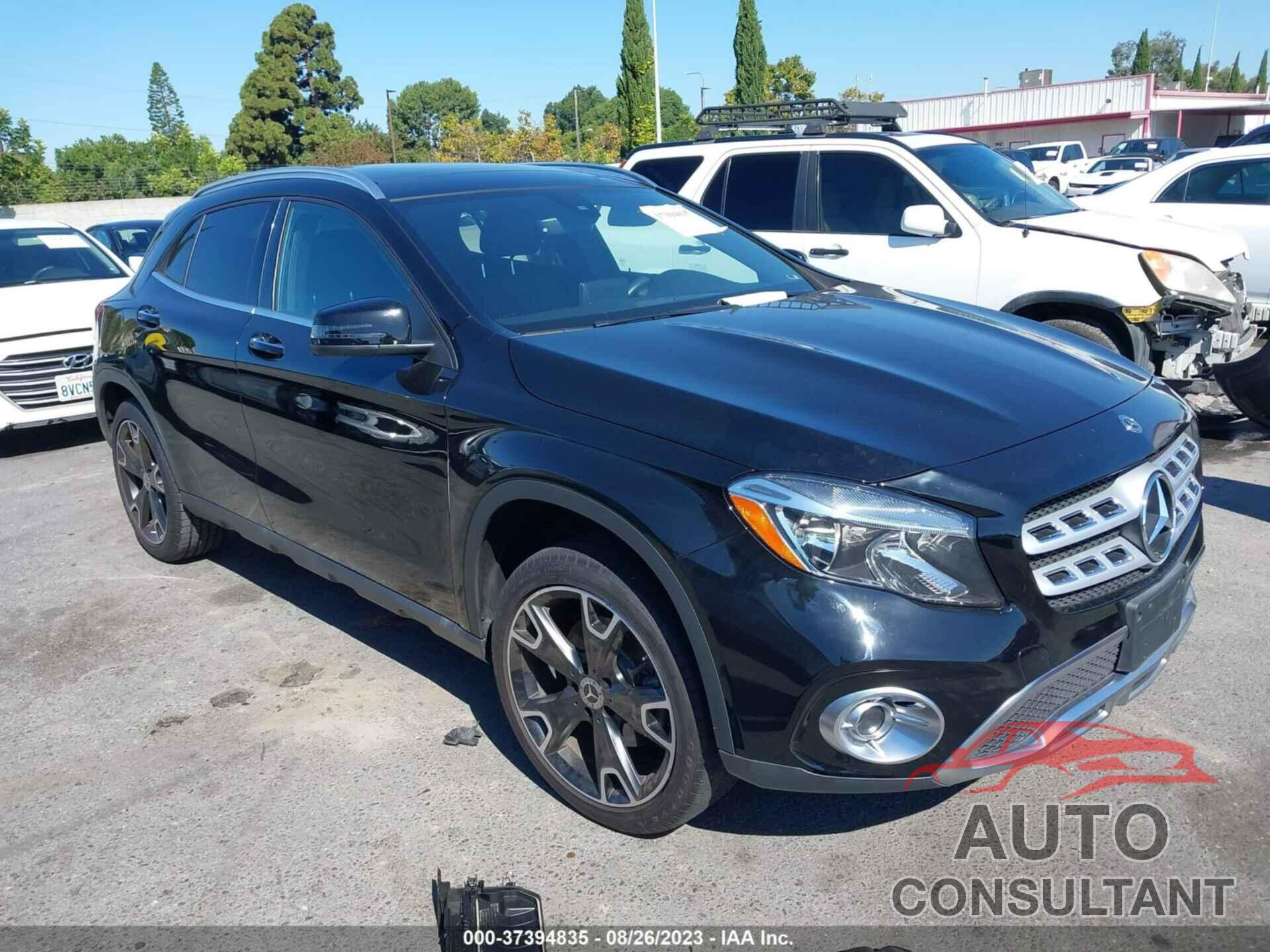 MERCEDES-BENZ GLA 250 2020 - W1NTG4GB5LU029491