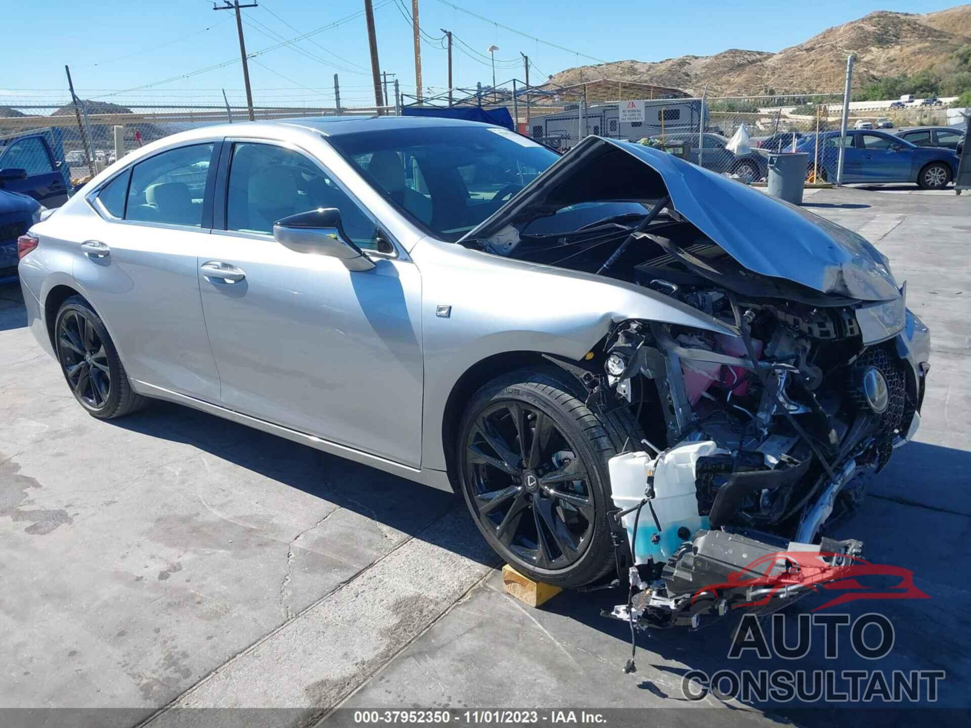 LEXUS ES 300H 2024 - 58ABA1C15RU037247