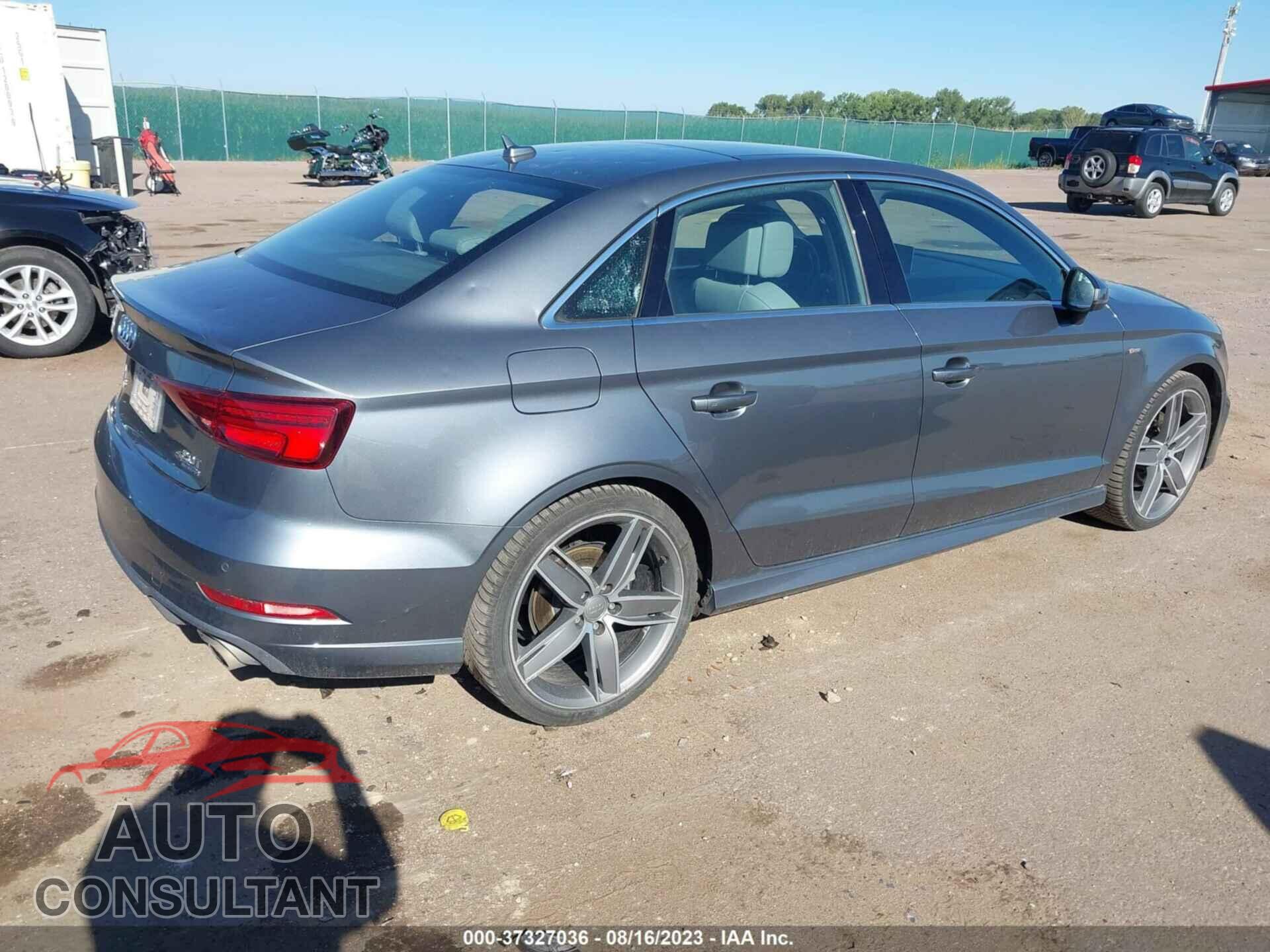 AUDI A3 2017 - WAUJ8HFF4H1027552