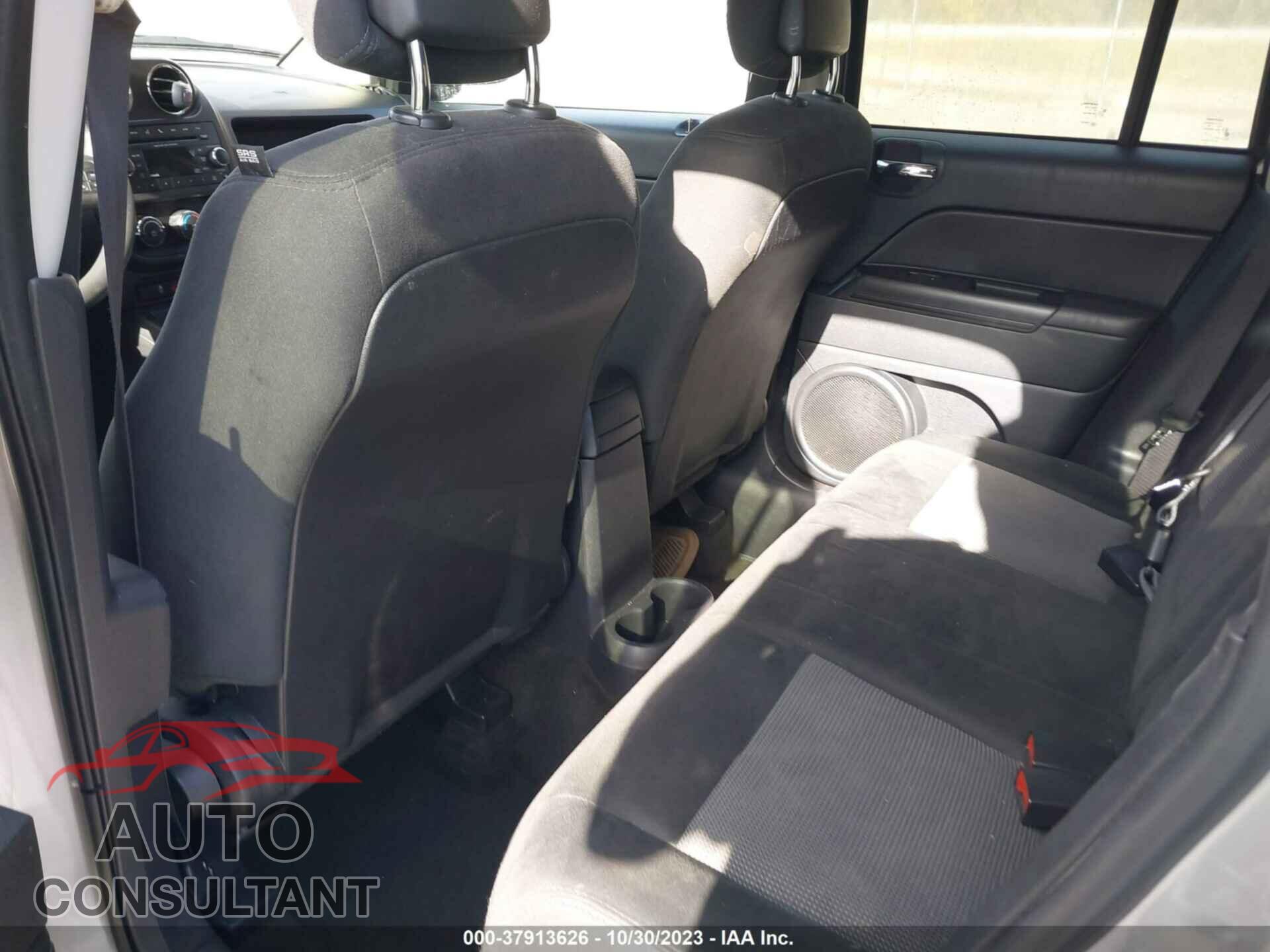 JEEP COMPASS 2016 - 1C4NJDBB4GD552032