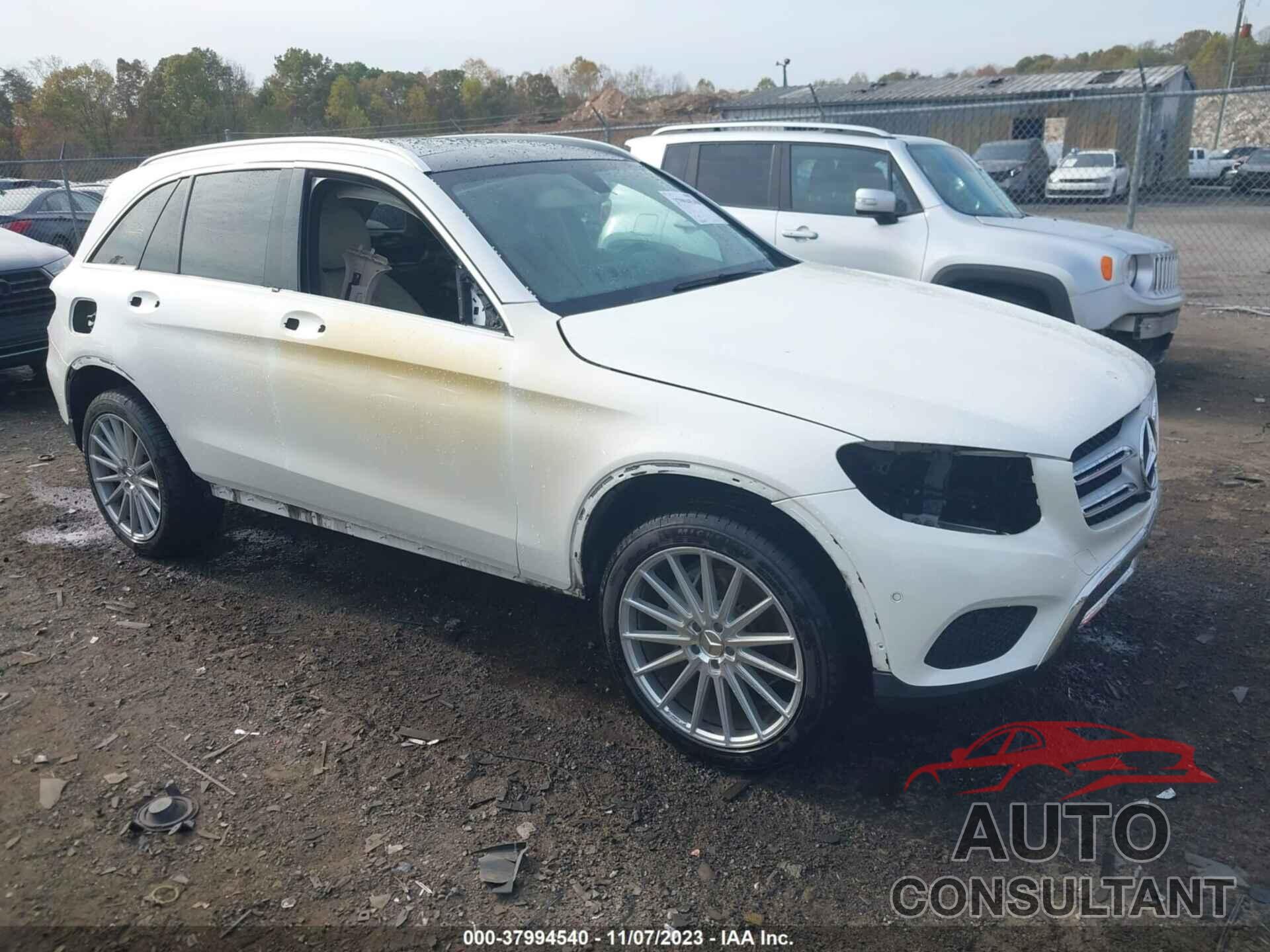 MERCEDES-BENZ GLC 2018 - WDC0G4KB4JV040873