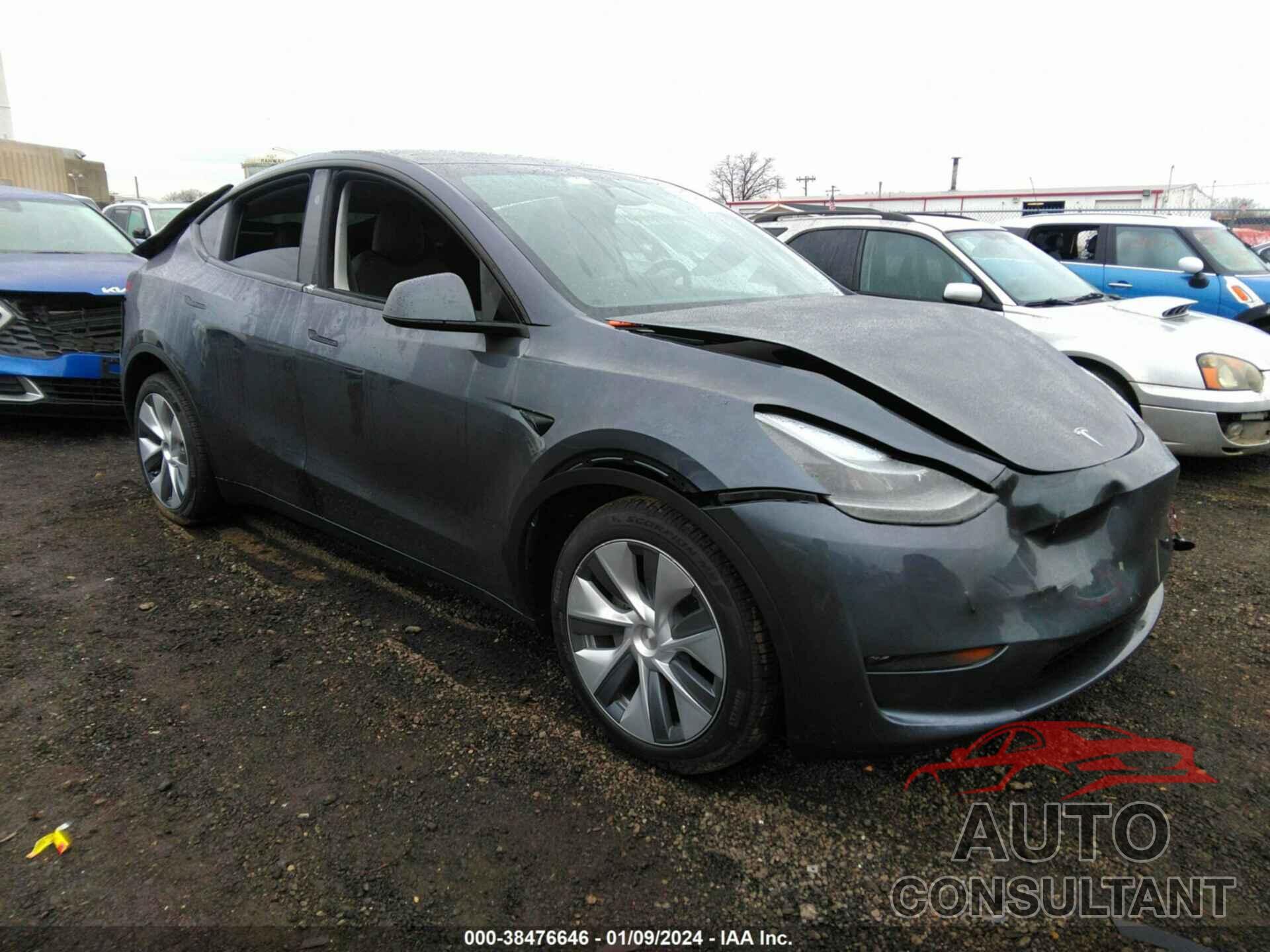 TESLA MODEL Y 2023 - 7SAYGDEE7PA180003