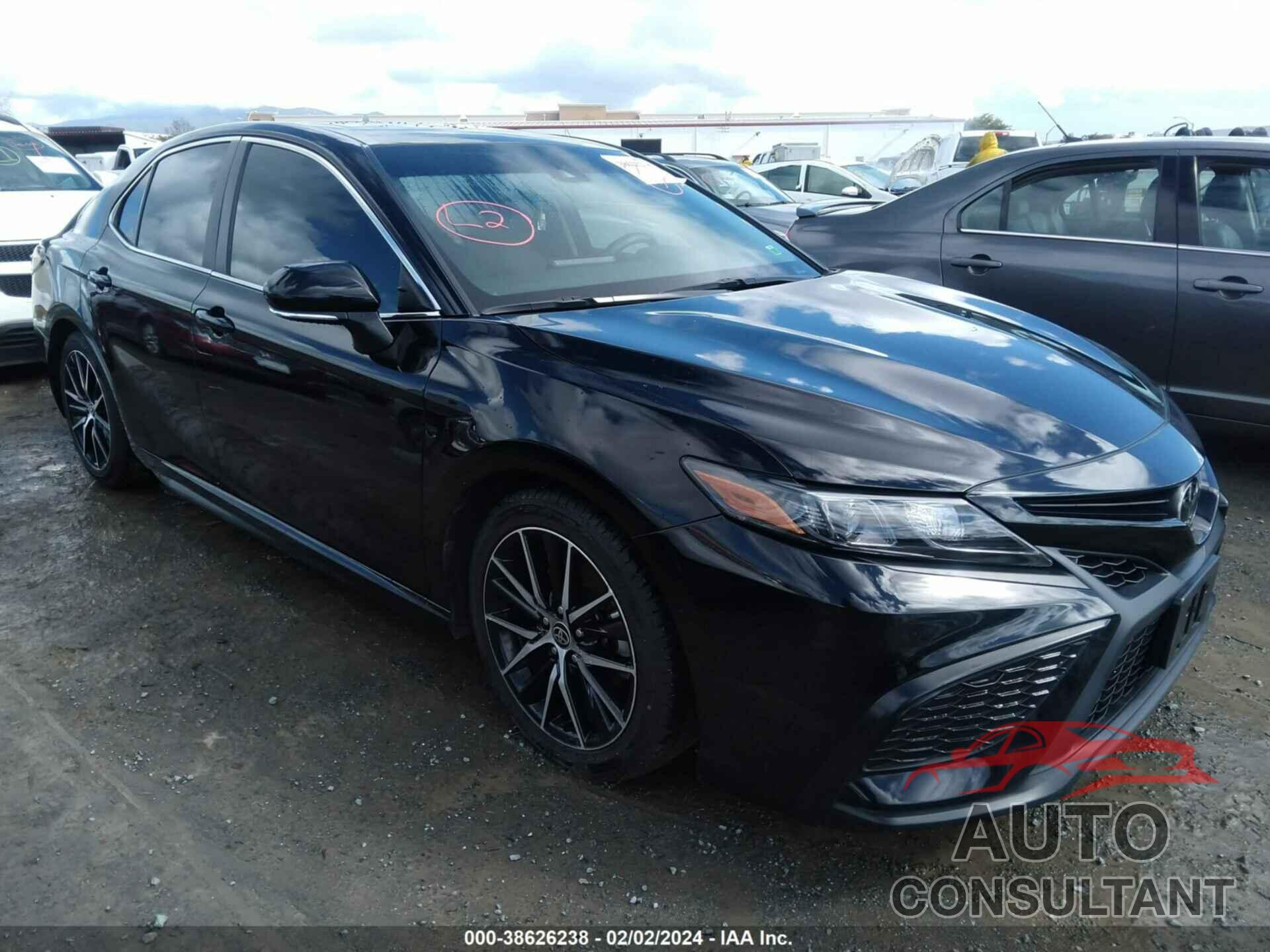 TOYOTA CAMRY 2021 - 4T1T11AK1MU529354