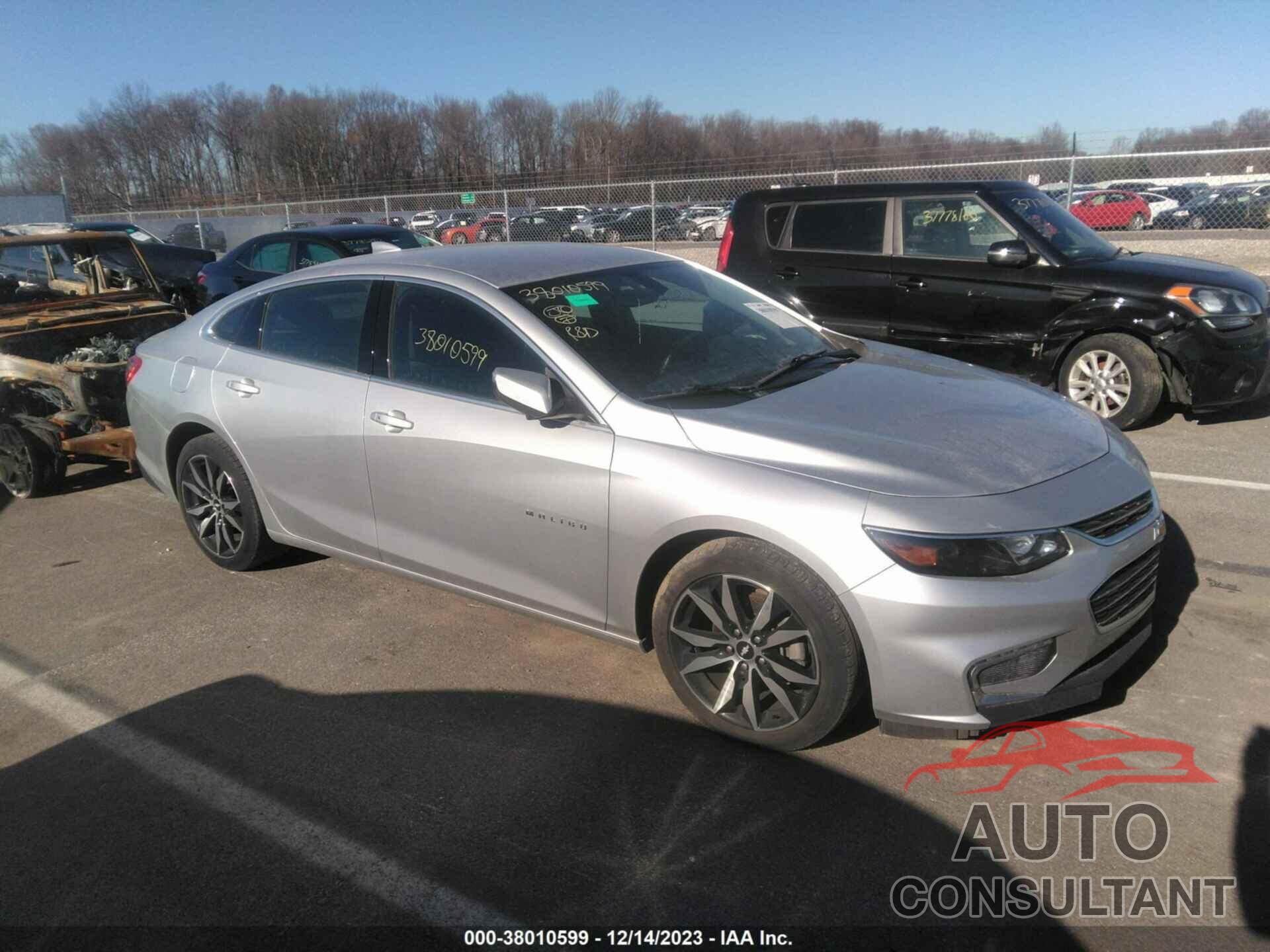 CHEVROLET MALIBU 2018 - 1G1ZD5ST6JF277257