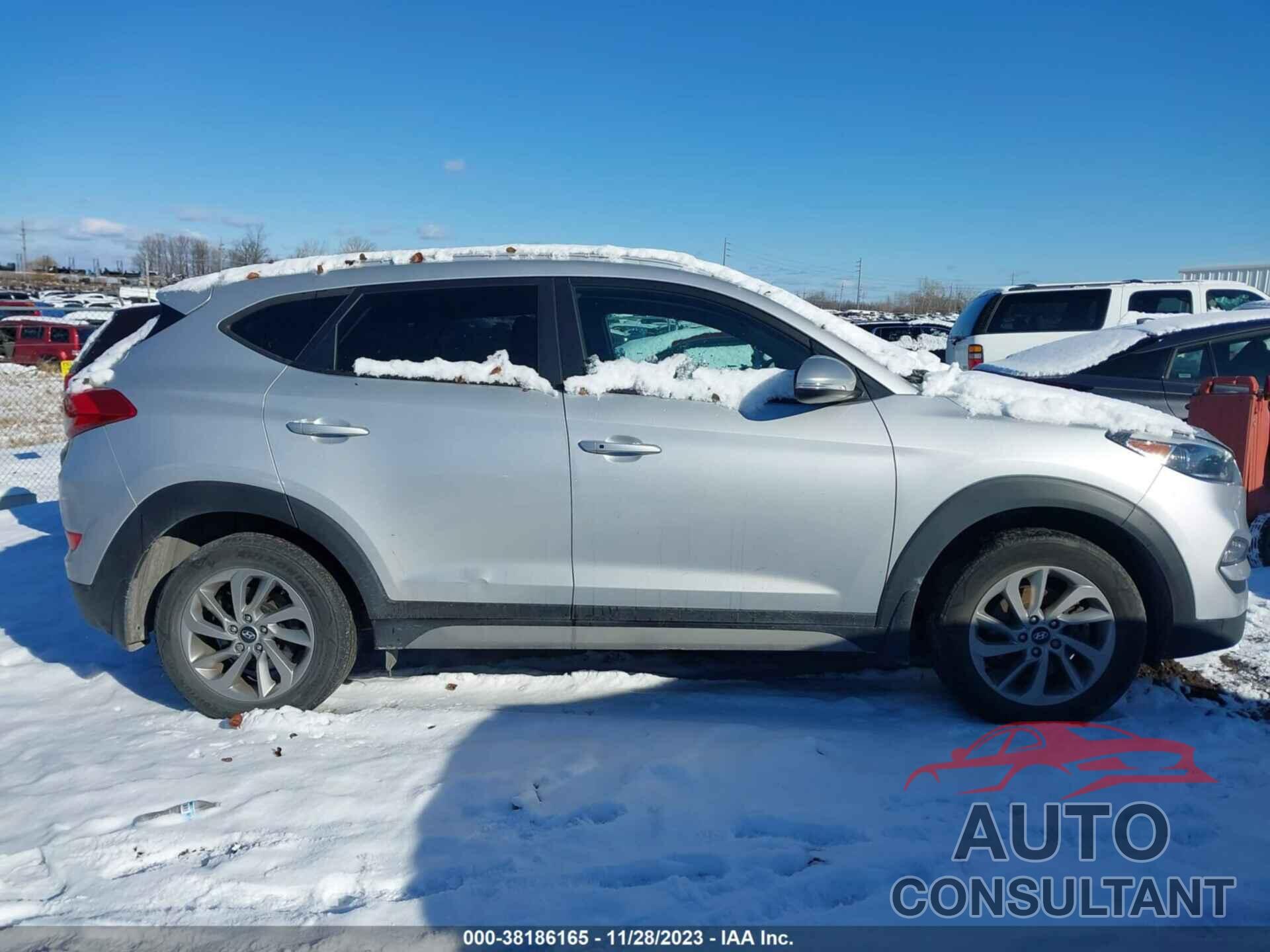 HYUNDAI TUCSON 2017 - KM8J3CA49HU470185