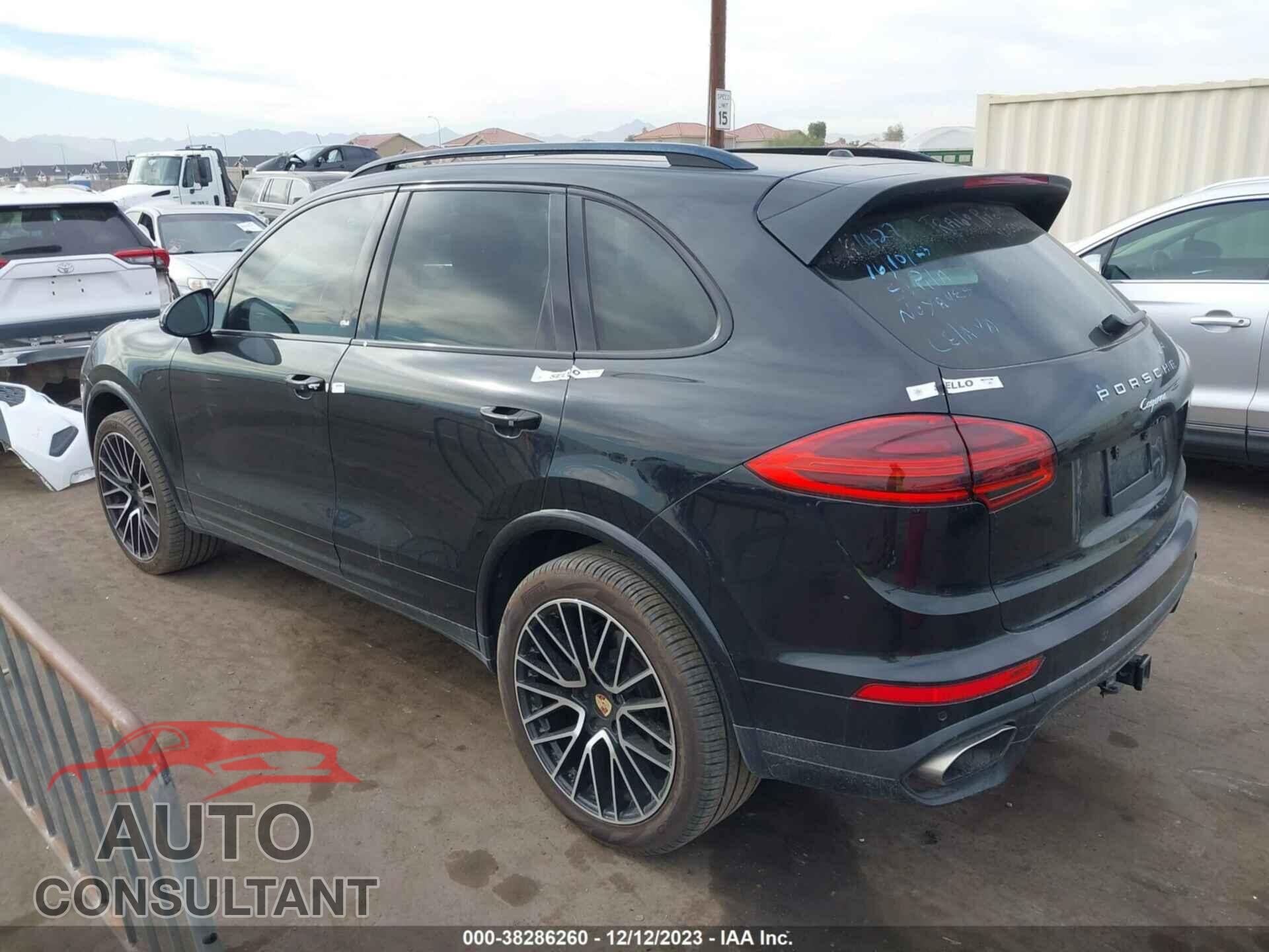 PORSCHE CAYENNE 2017 - WP1AA2A28HKA90249
