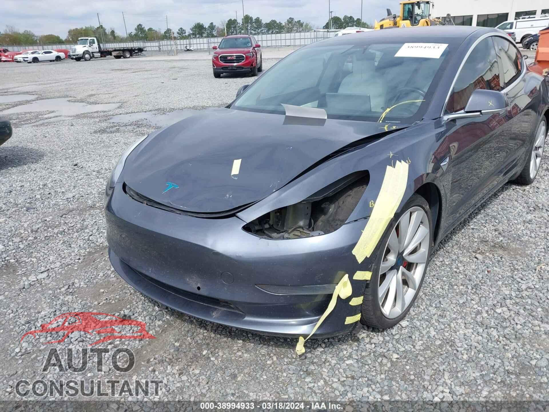 TESLA MODEL 3 2019 - 5YJ3E1EB7KF214082