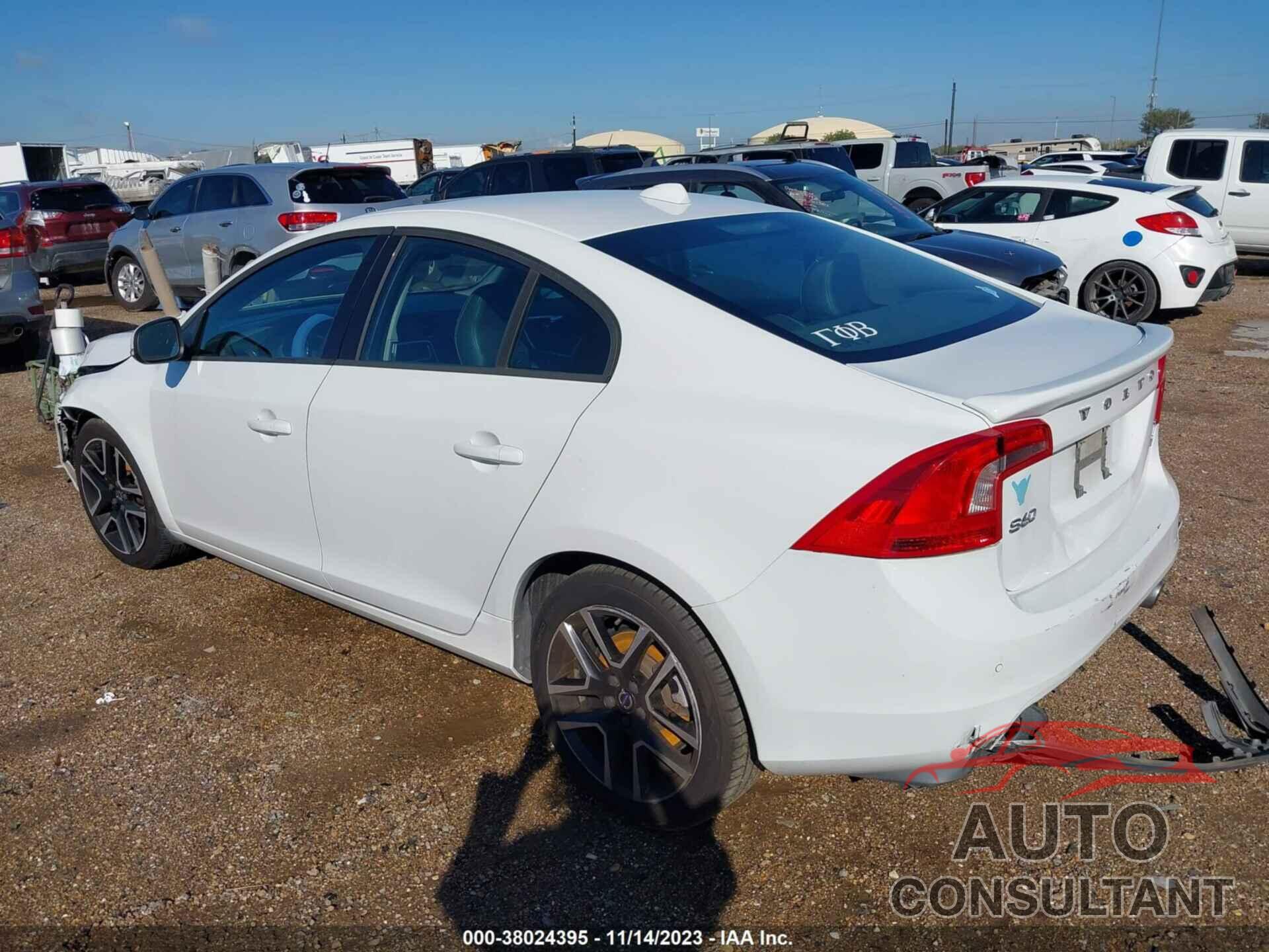 VOLVO S60 2017 - YV140MTL8H2424308