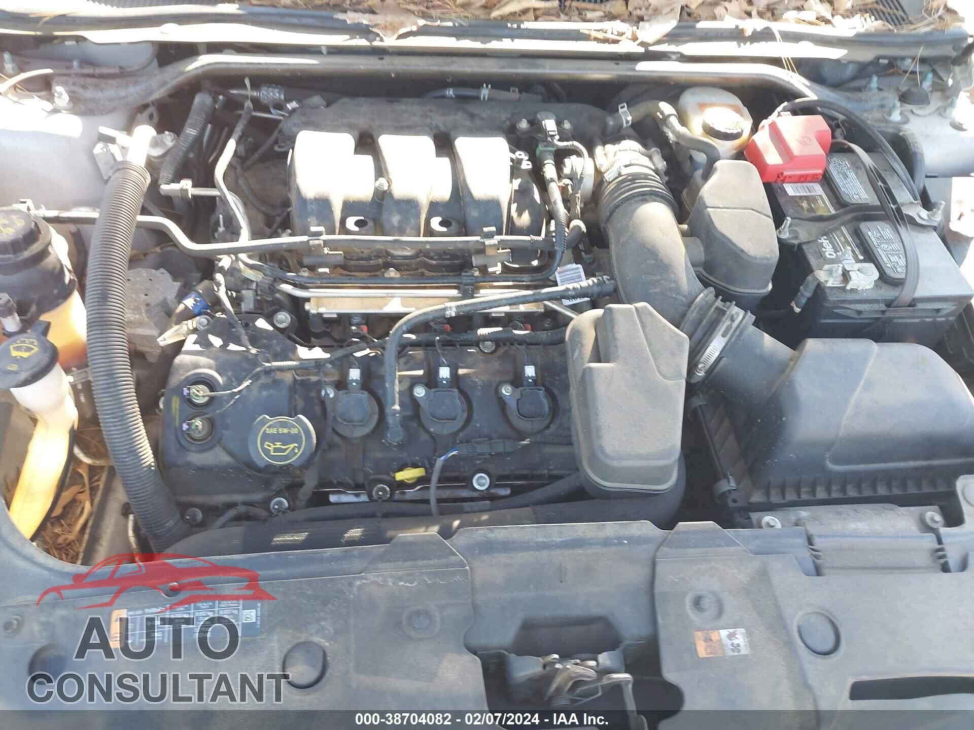 FORD TAURUS 2017 - 1FAHP2D88HG128554
