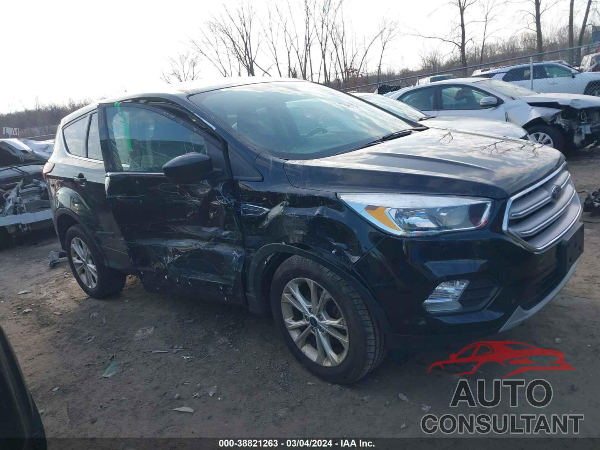 FORD ESCAPE 2019 - 1FMCU0GD8KUB98764
