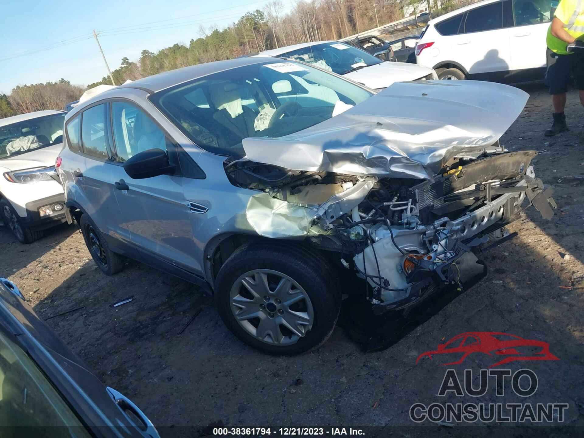 FORD ESCAPE 2016 - 1FMCU0F70GUA76760