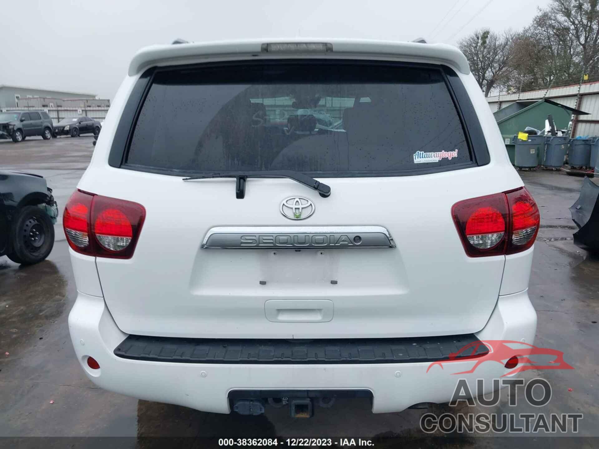 TOYOTA SEQUOIA 2018 - 5TDKY5G10JS071484