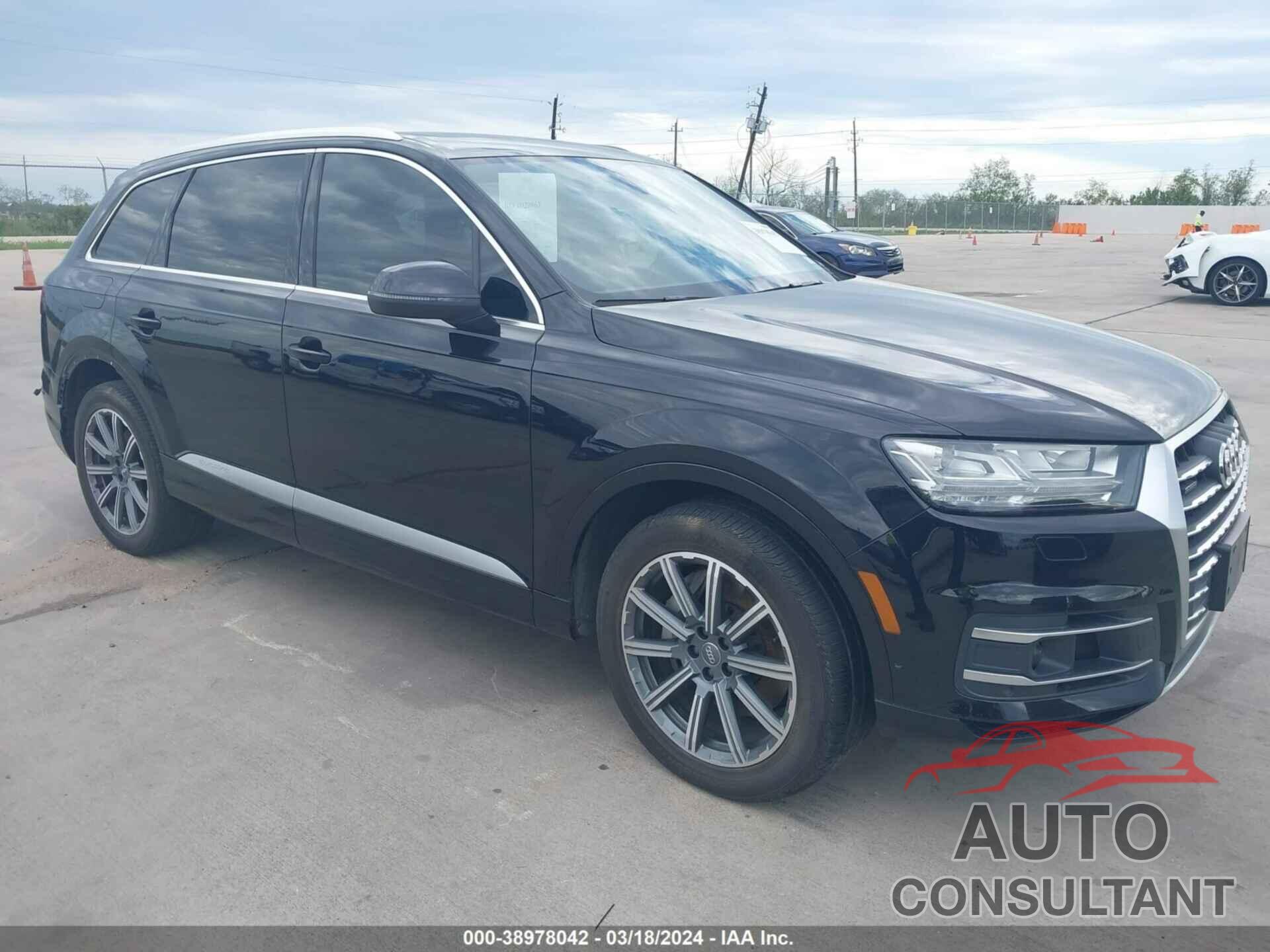 AUDI Q7 2019 - WA1VAAF70KD017738