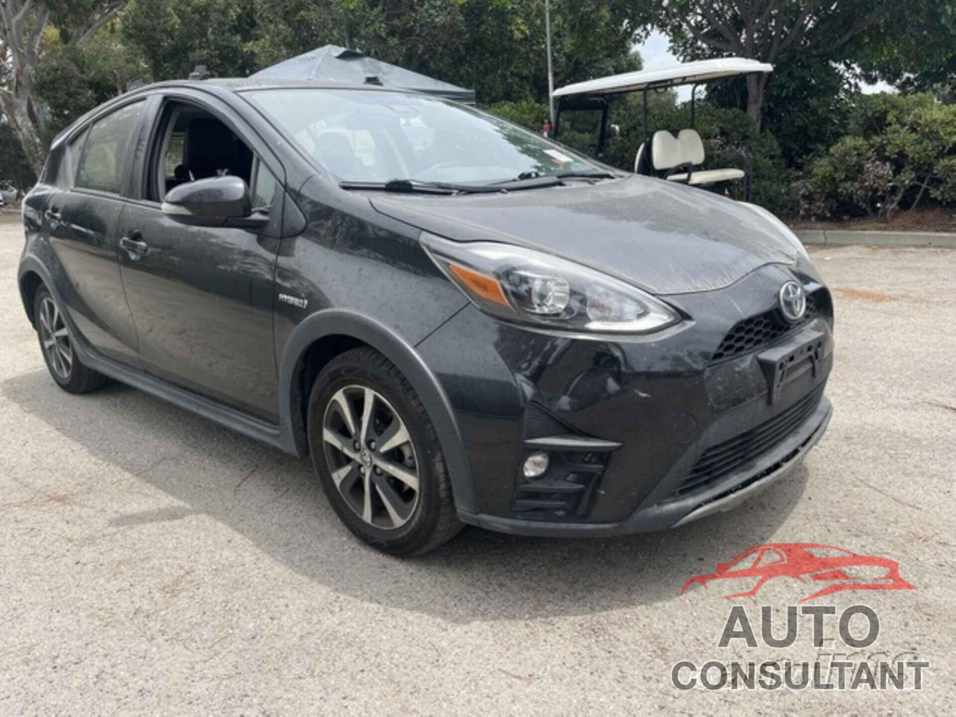 TOYOTA PRIUS C 2018 - JTDKDTB32J1606224