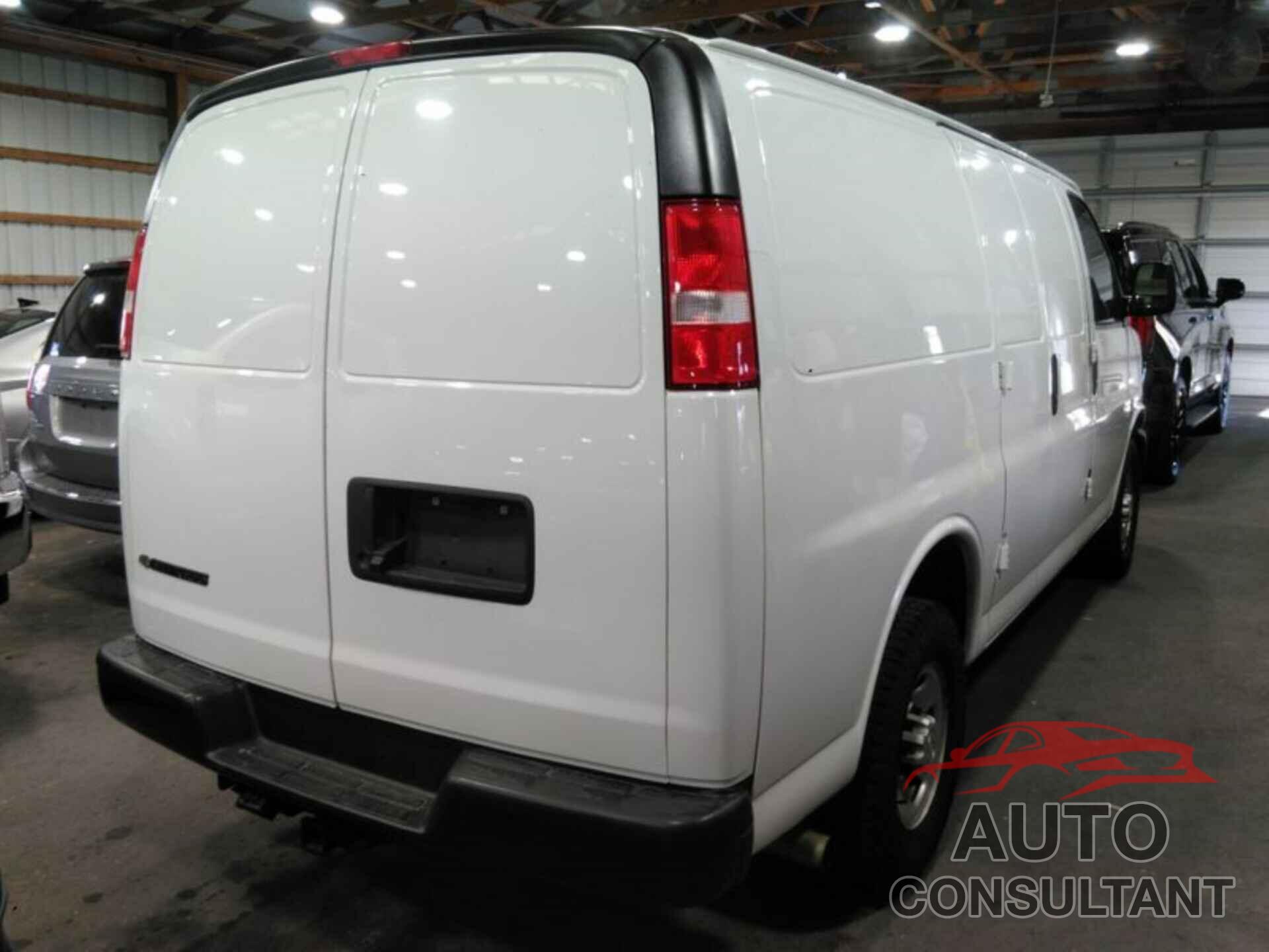 CHEVROLET EXPRESS CARGO 2021 - 1GCWGAFP5M1240516