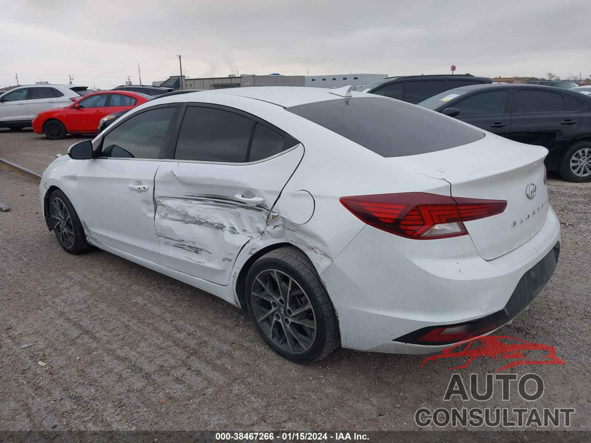 HYUNDAI ELANTRA 2019 - 5NPD84LF2KH478914