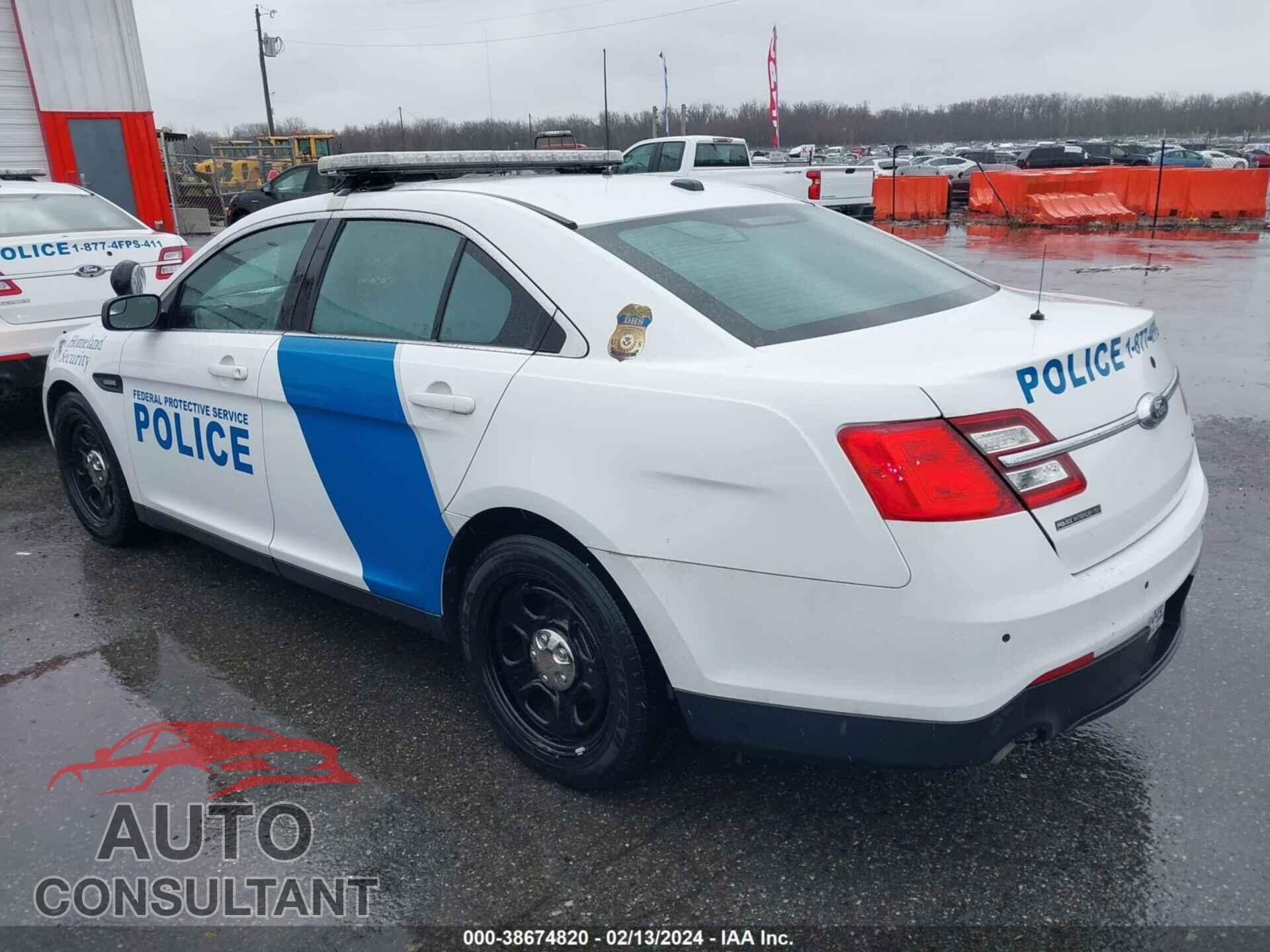 FORD TAURUS 2017 - 1FAHP2L85HG105928